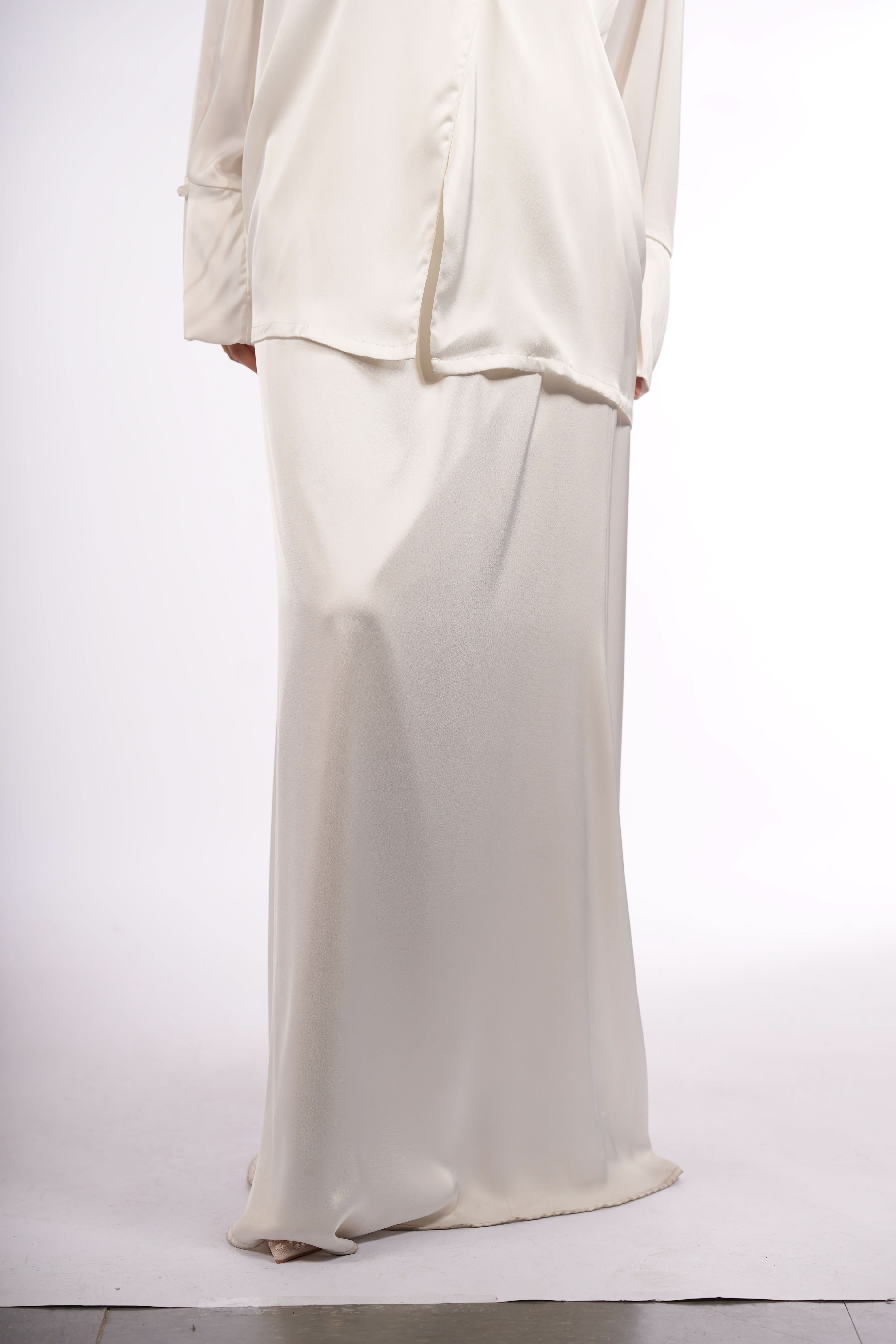 satin silk skirt - white