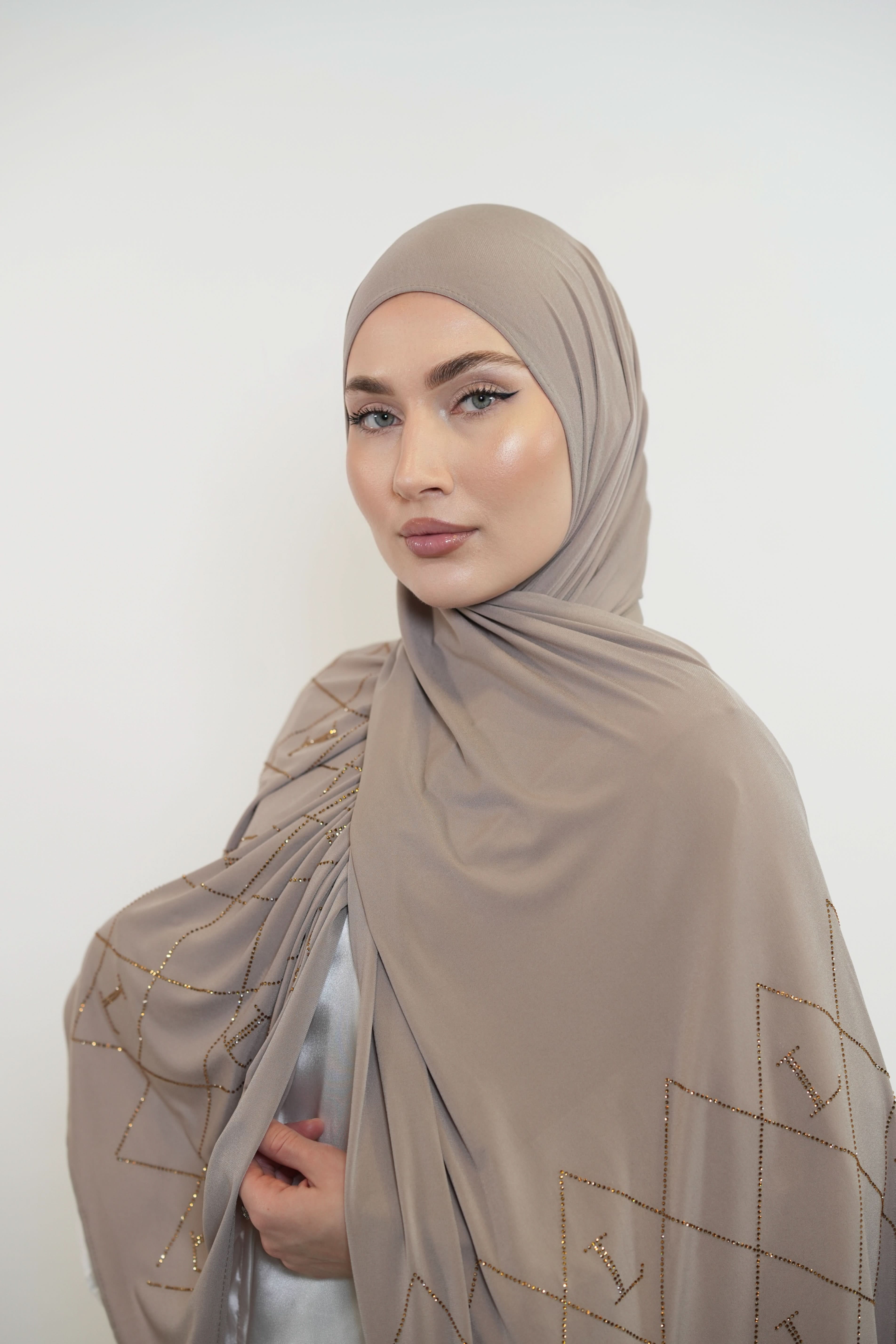 Premium Jersey Strass “L” - dark beige - Losyana.Shop