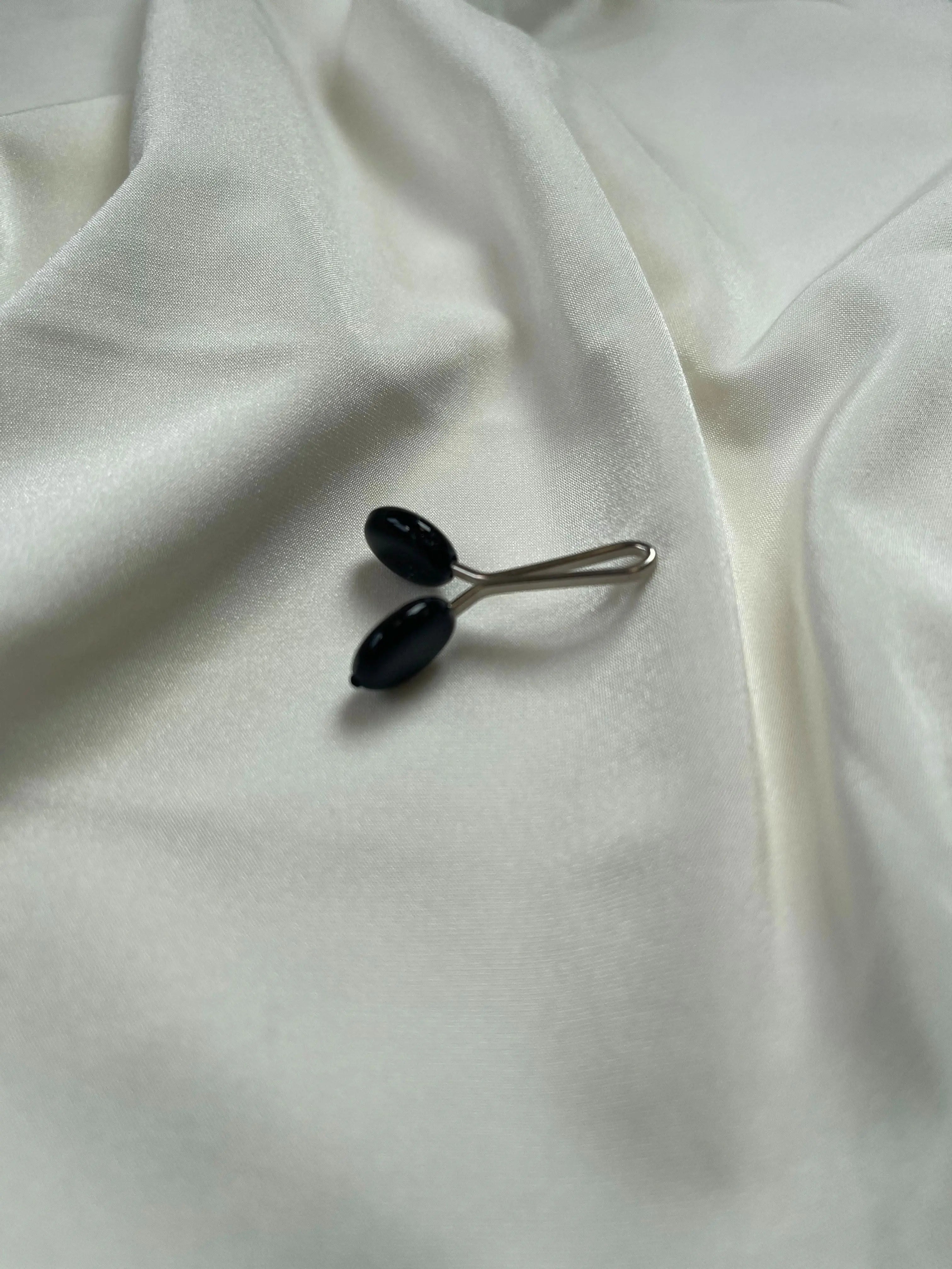 Hijab clip - black Oval - Losyana.Shop