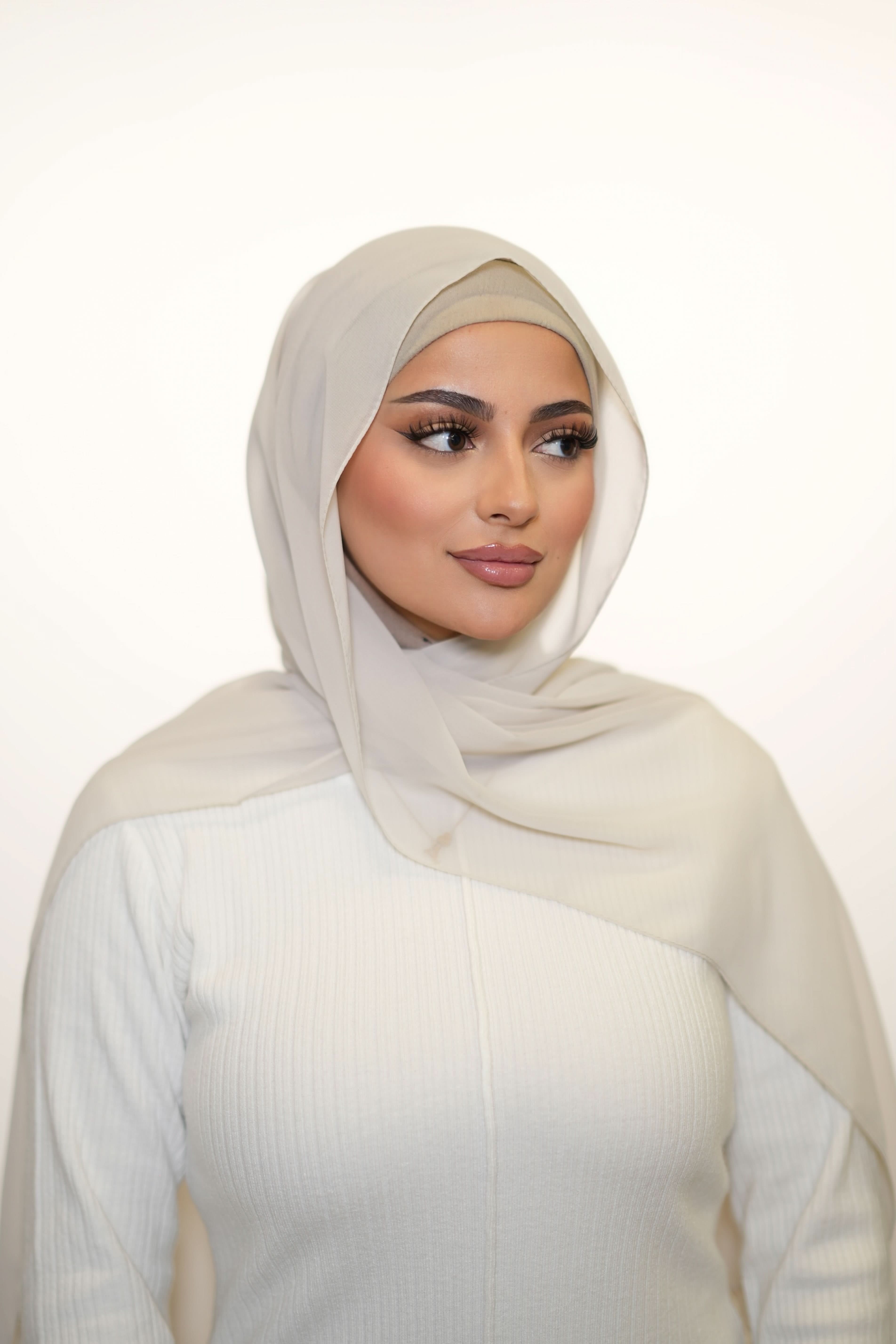 Chiffon - cream white - Losyana.Shop