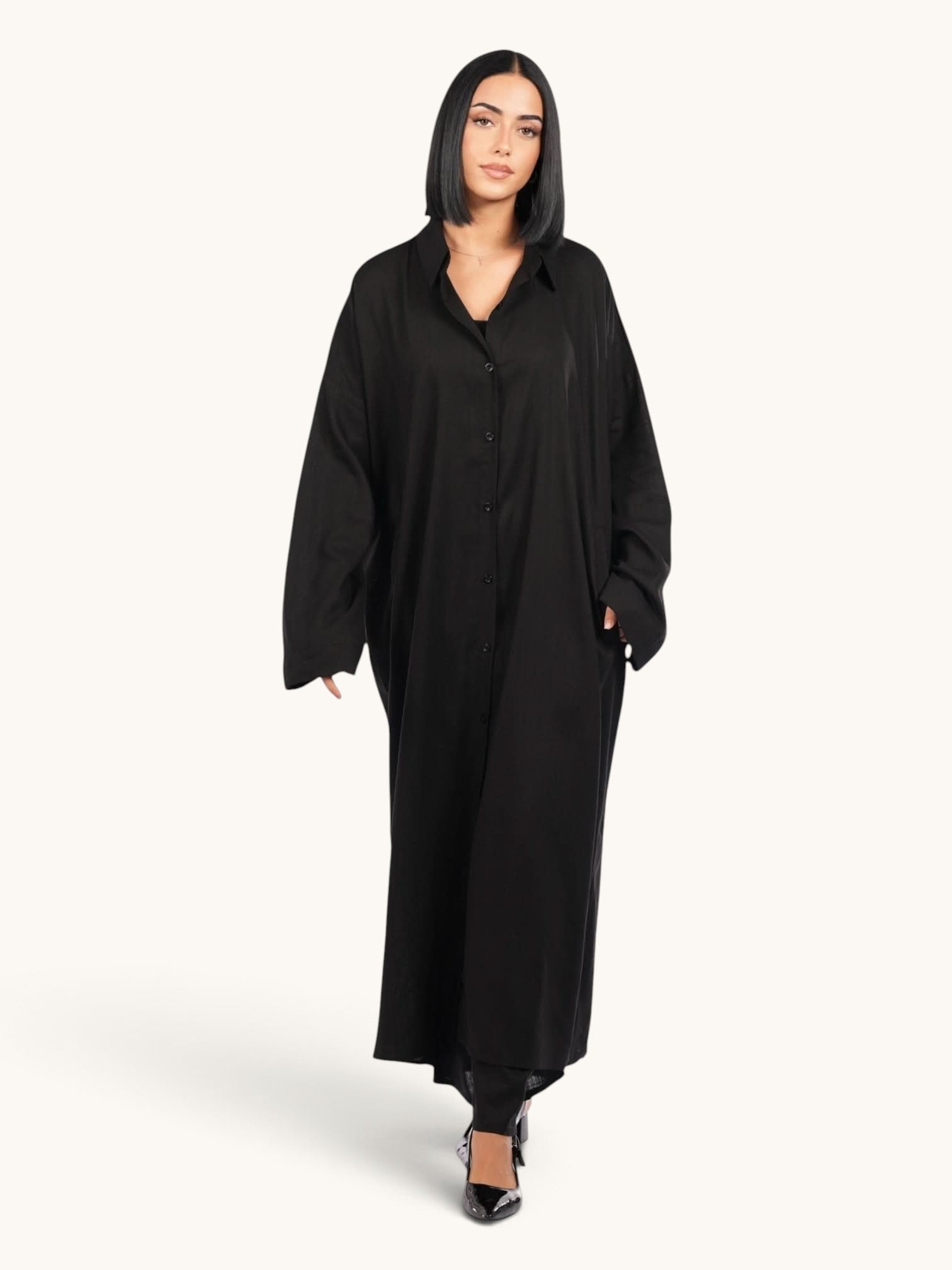 Schwarzes Palma Leinen-Set von Losyana.Shop, Zweiteiler aus atmungsaktivem Leinenstoff, perfekt für sommerlichen Komfort.