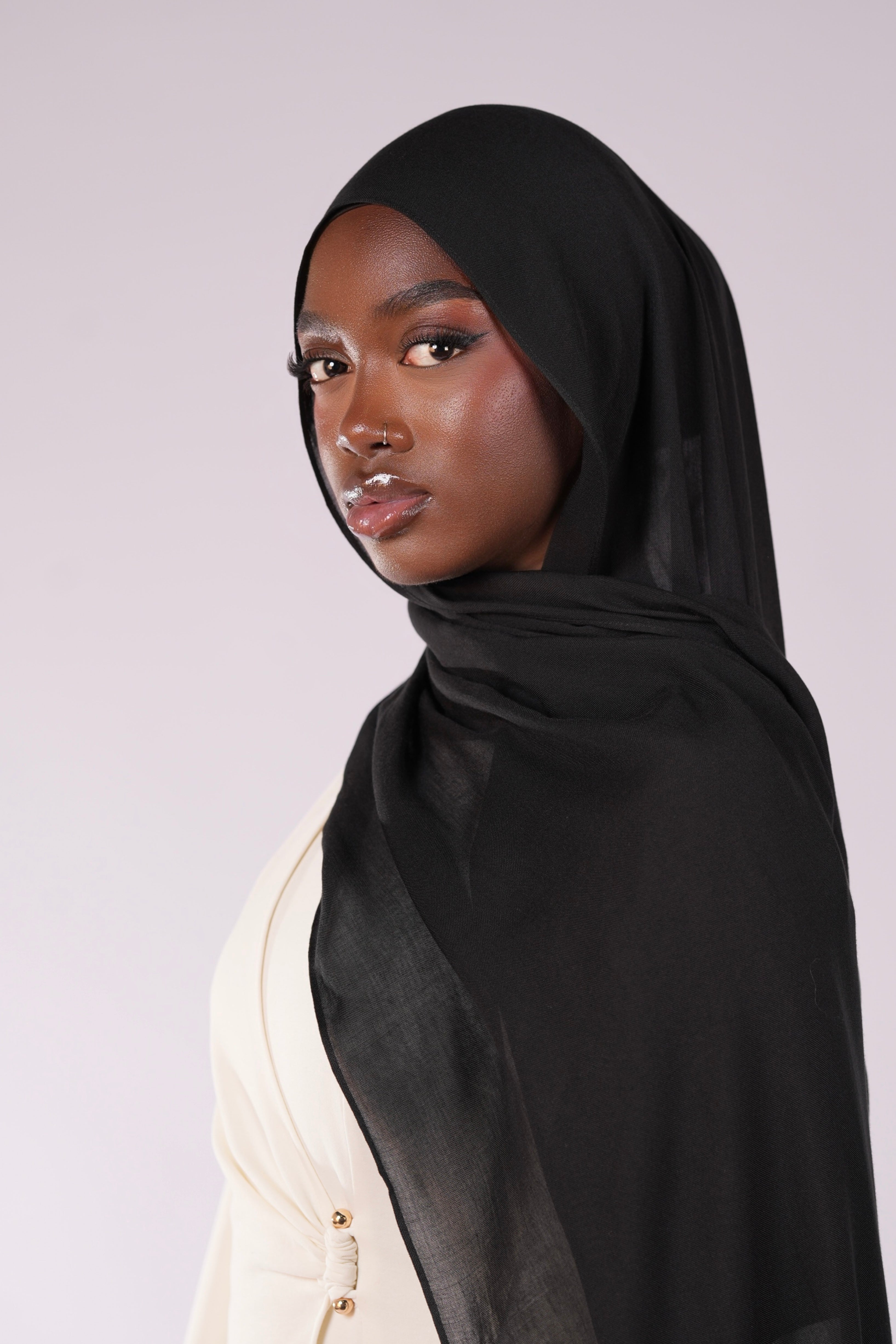 Lightweight Modal Hijab