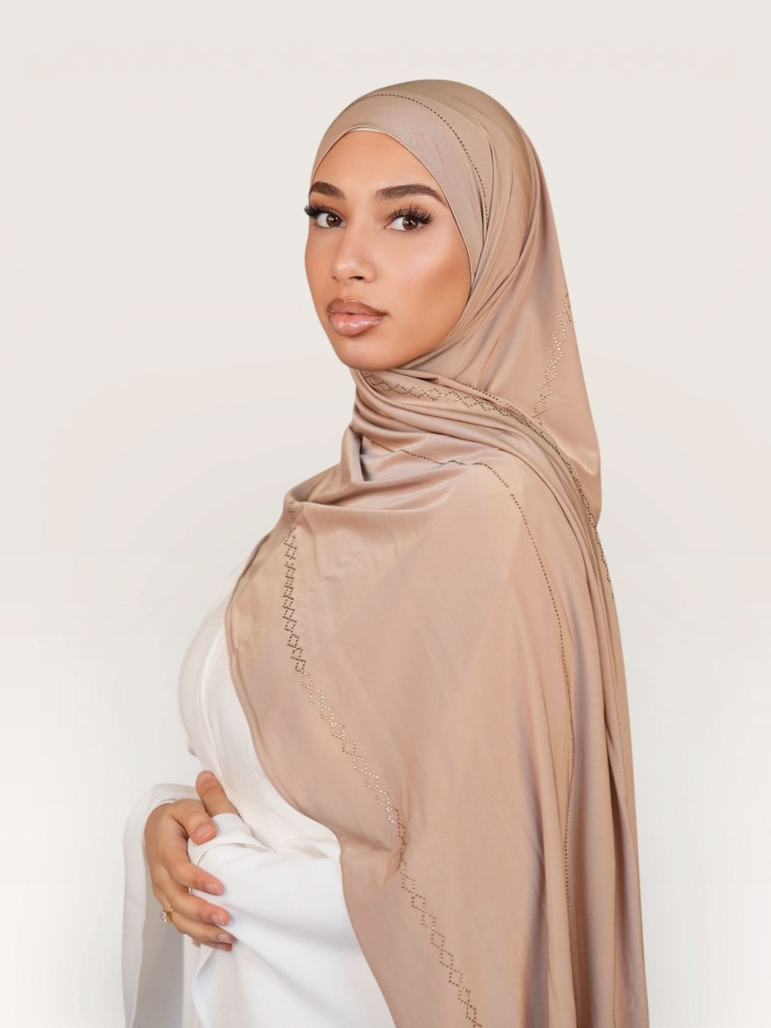 Diamond Satin premium Jersey - sand Losyana.Shop