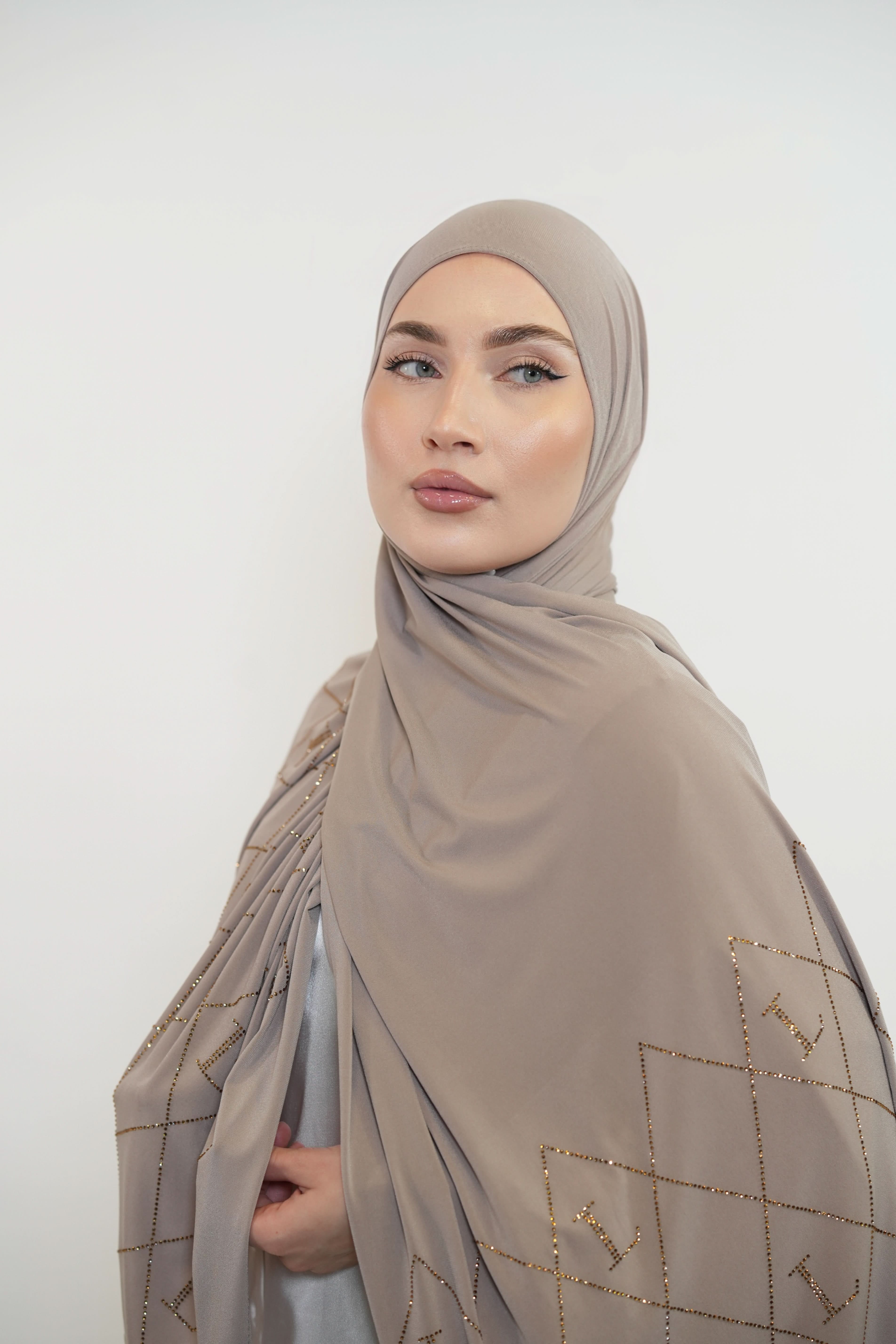 Premium Jersey Strass “L” - dark beige - Losyana.Shop