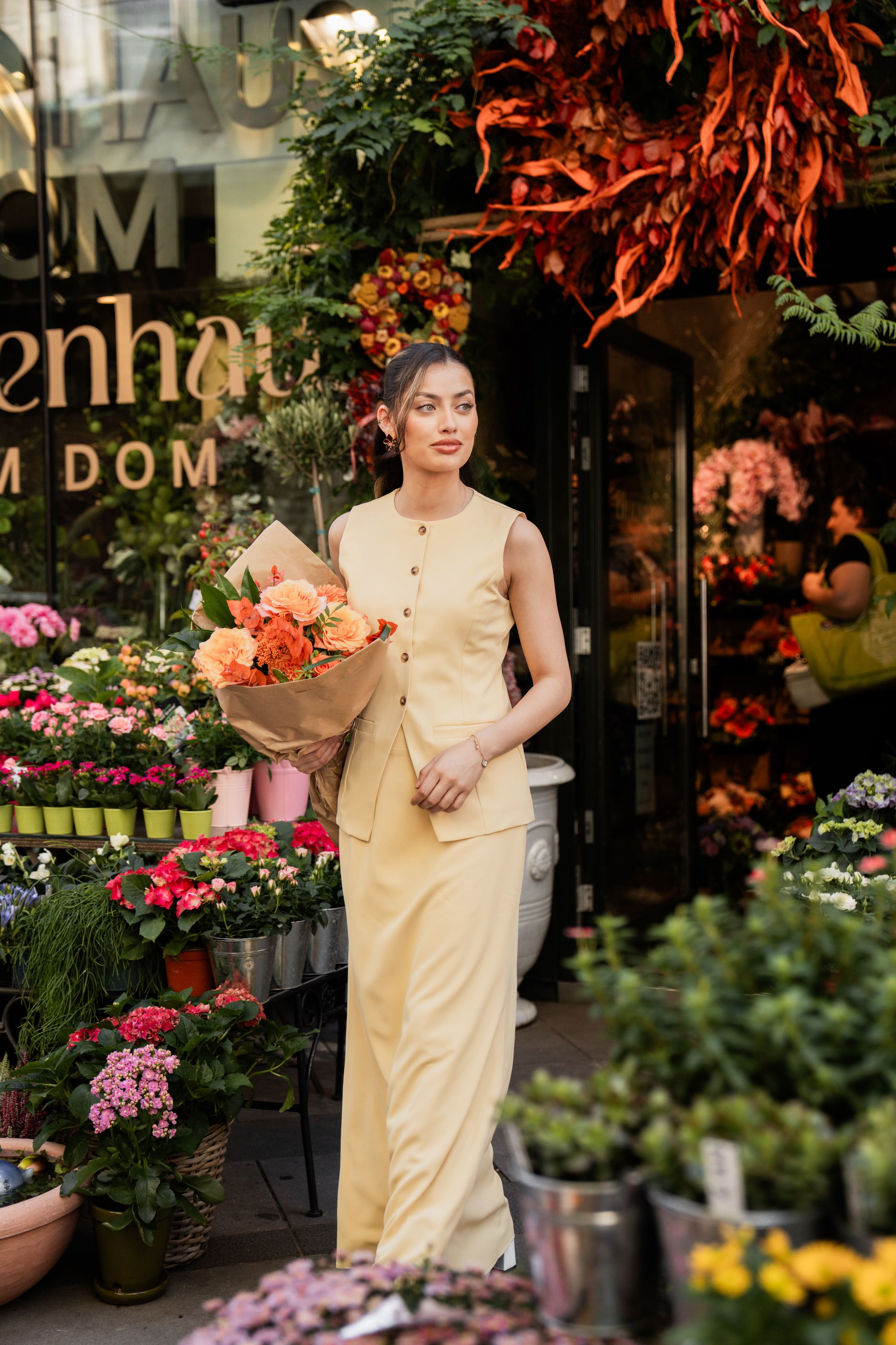 old vienna vest - butter yellow - Losyana.Shop