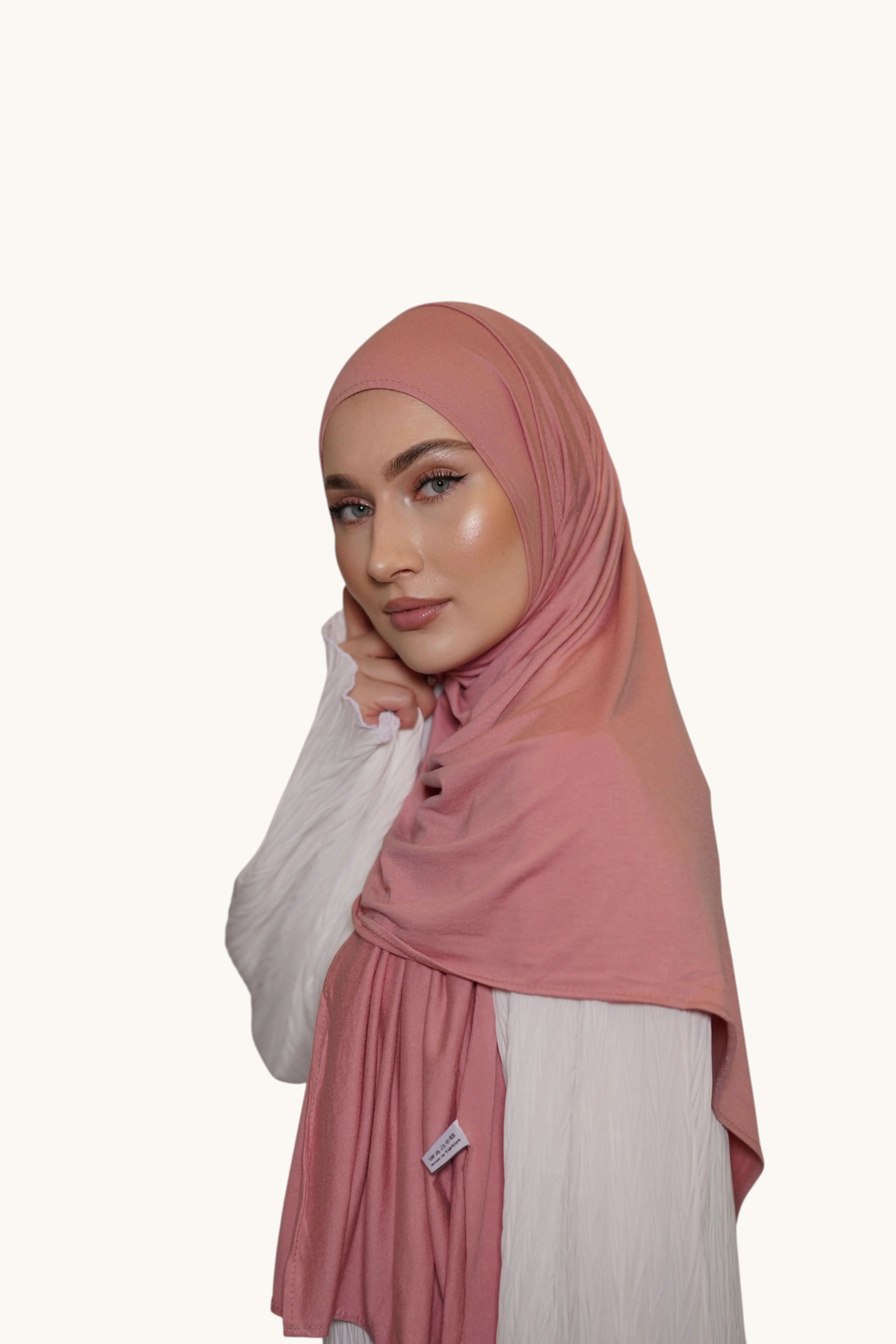 Rosa Losyana.Shop Jersey aus weichem Stoff, detailreiches Design, bequemer Schnitt, perfekt für lässige Outfits.