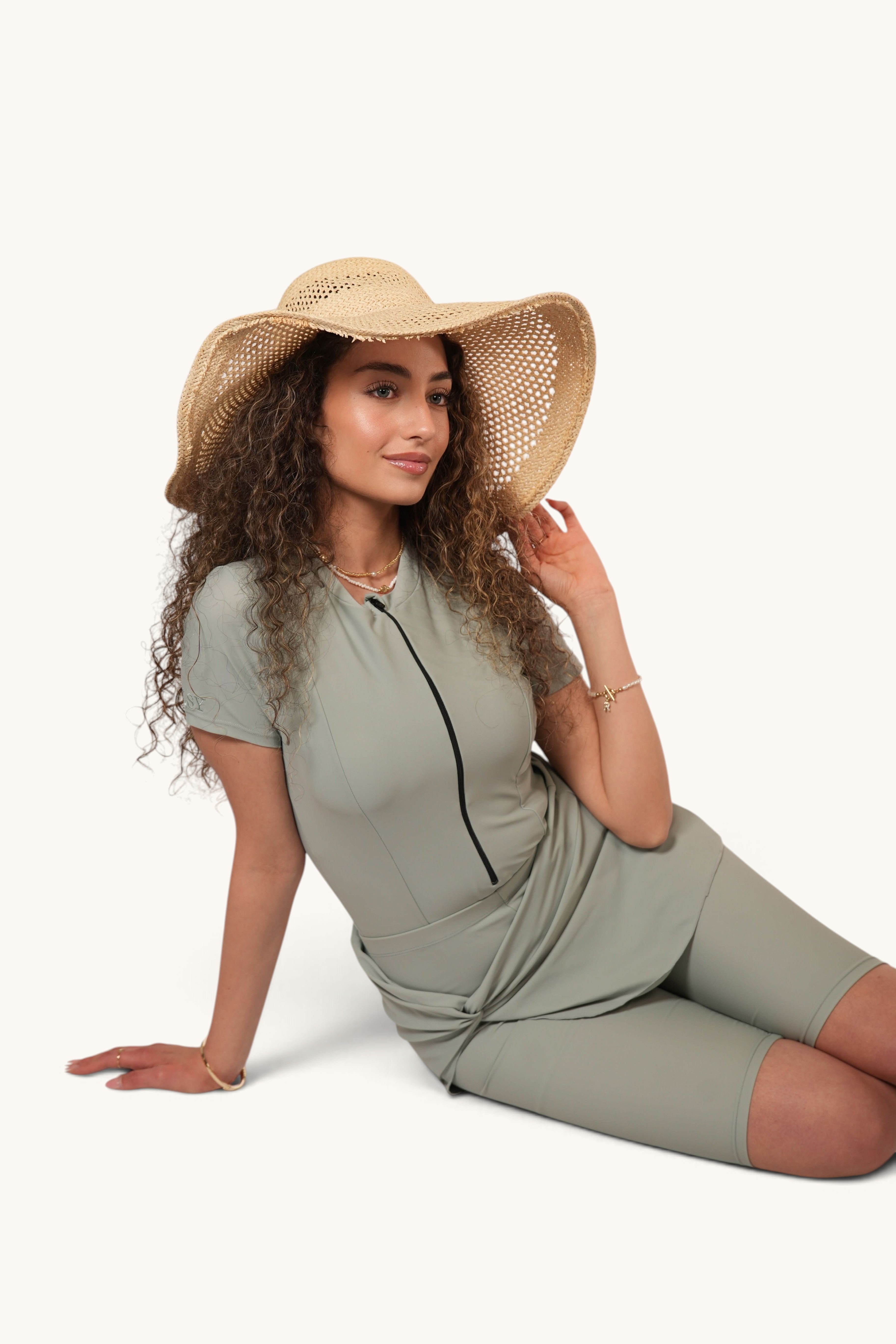 Blaue Luna Marina Schwimmkleidung von Losyana.Shop, sportlich geschnittene Bademode für Damen, Detailaufnahmen des Stoffes