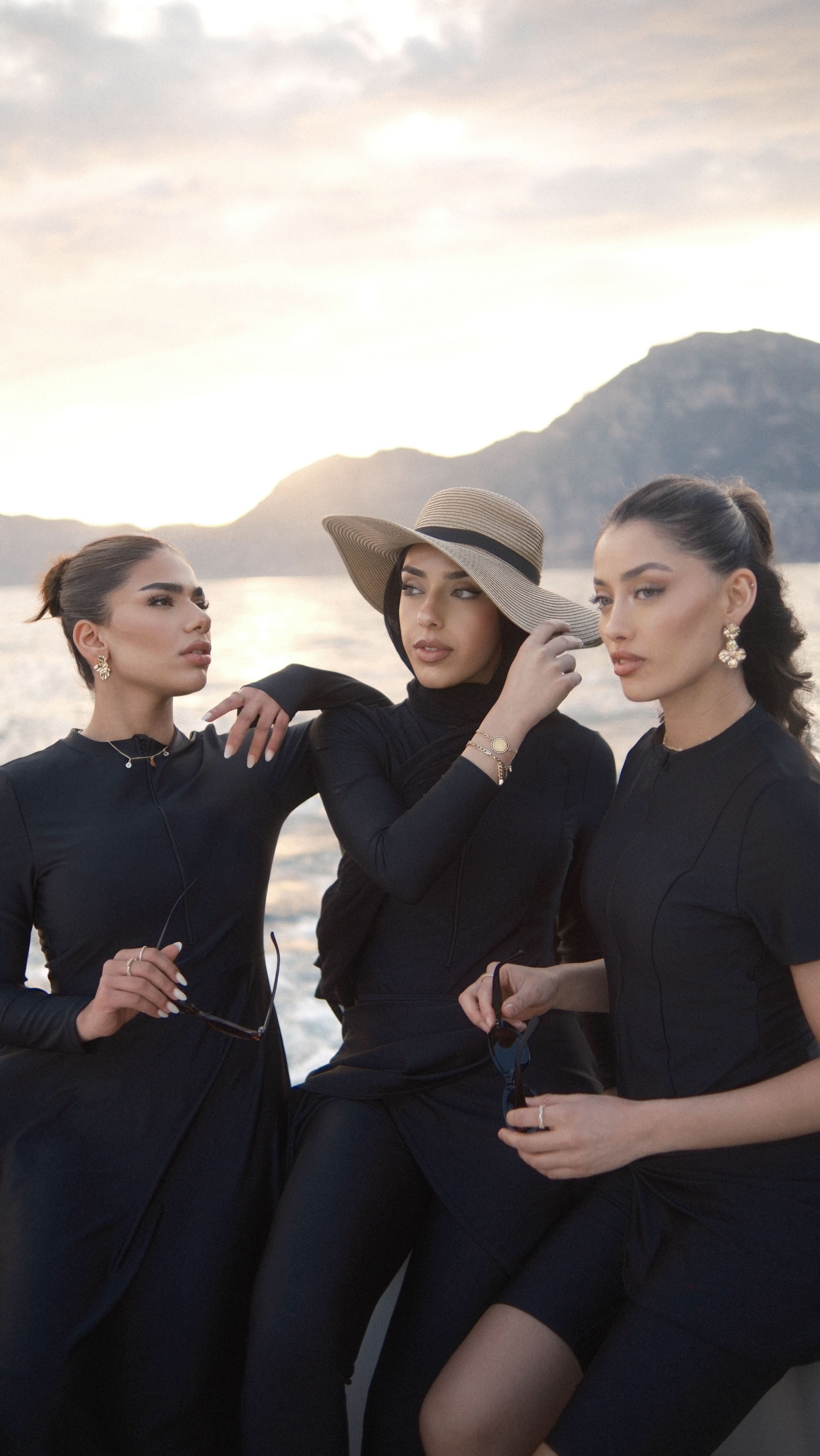 AZZURRA SET - BLACK - Losyana.Shop