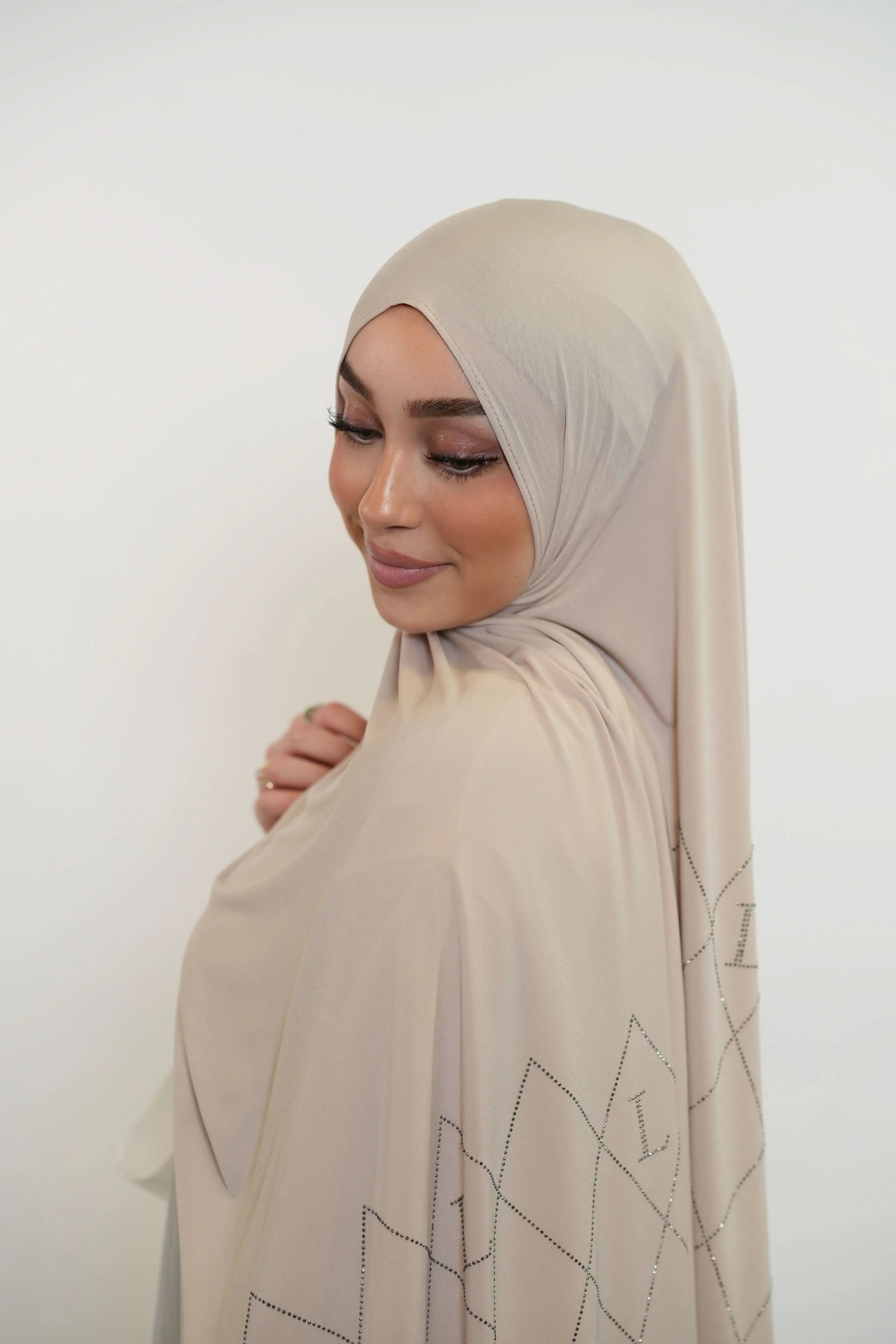 Premium Jersey Strass “L” - neutral - Losyana.Shop