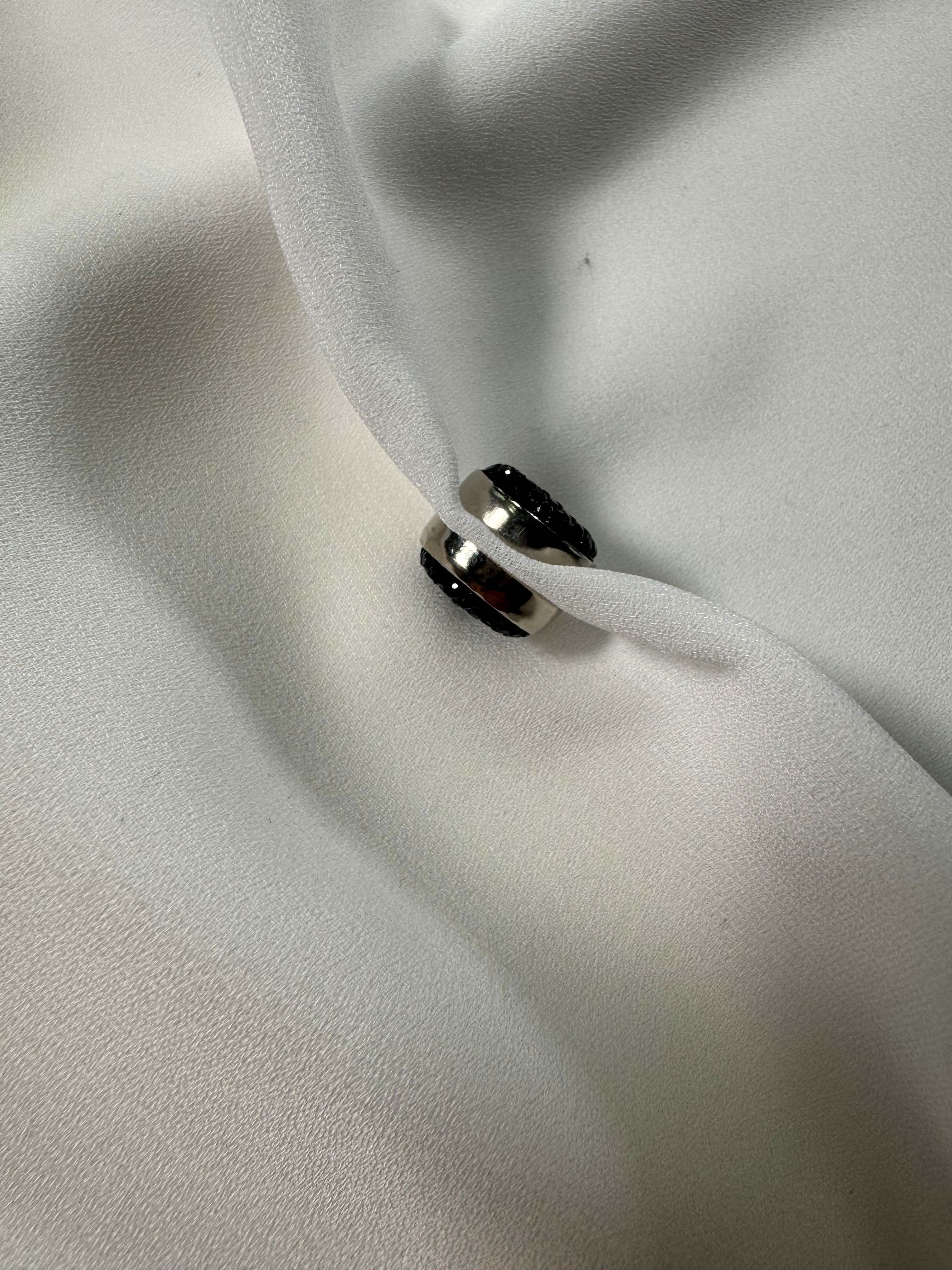 Magnet - black glitter - Losyana.Shop