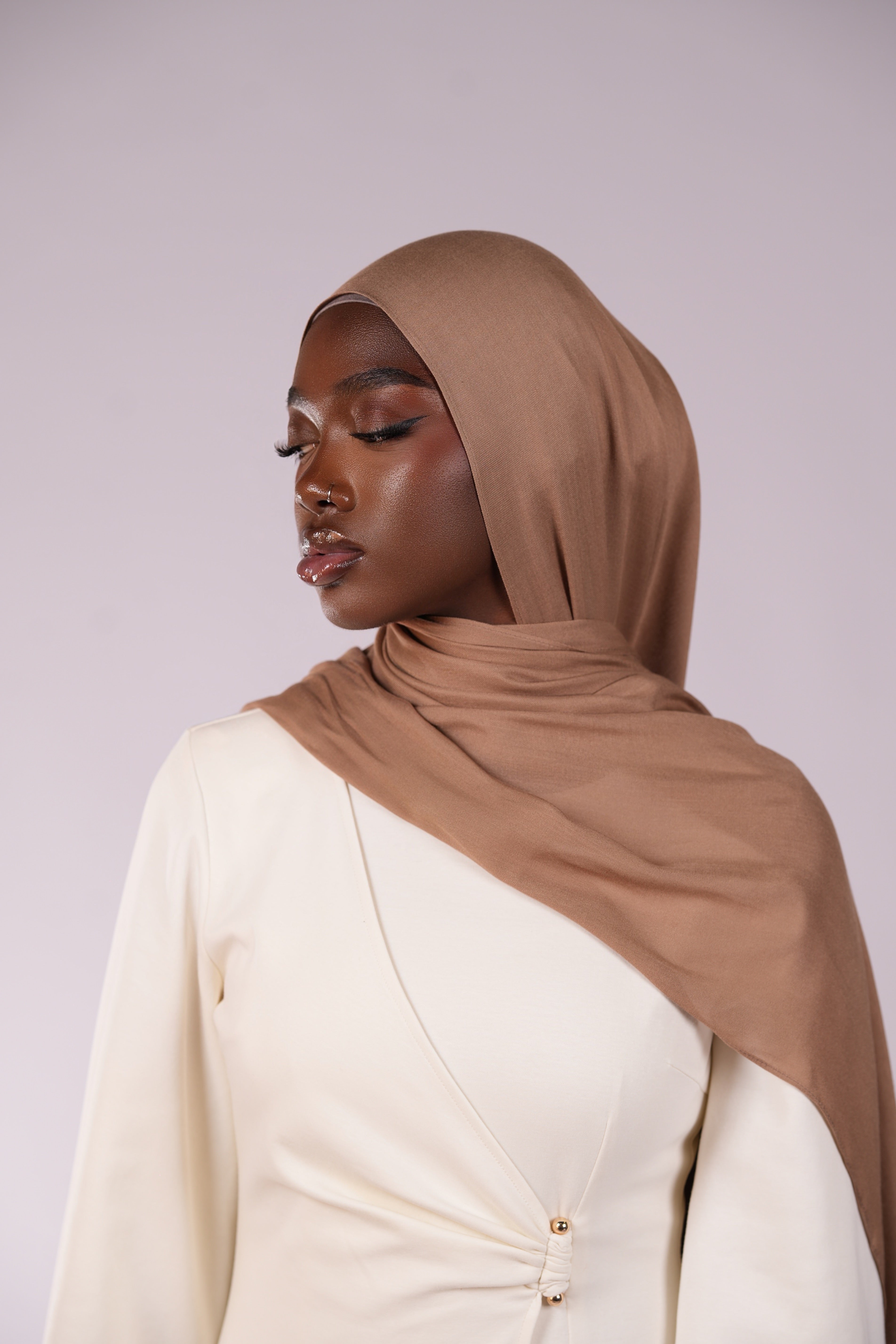 Lightweight Modal Hijab