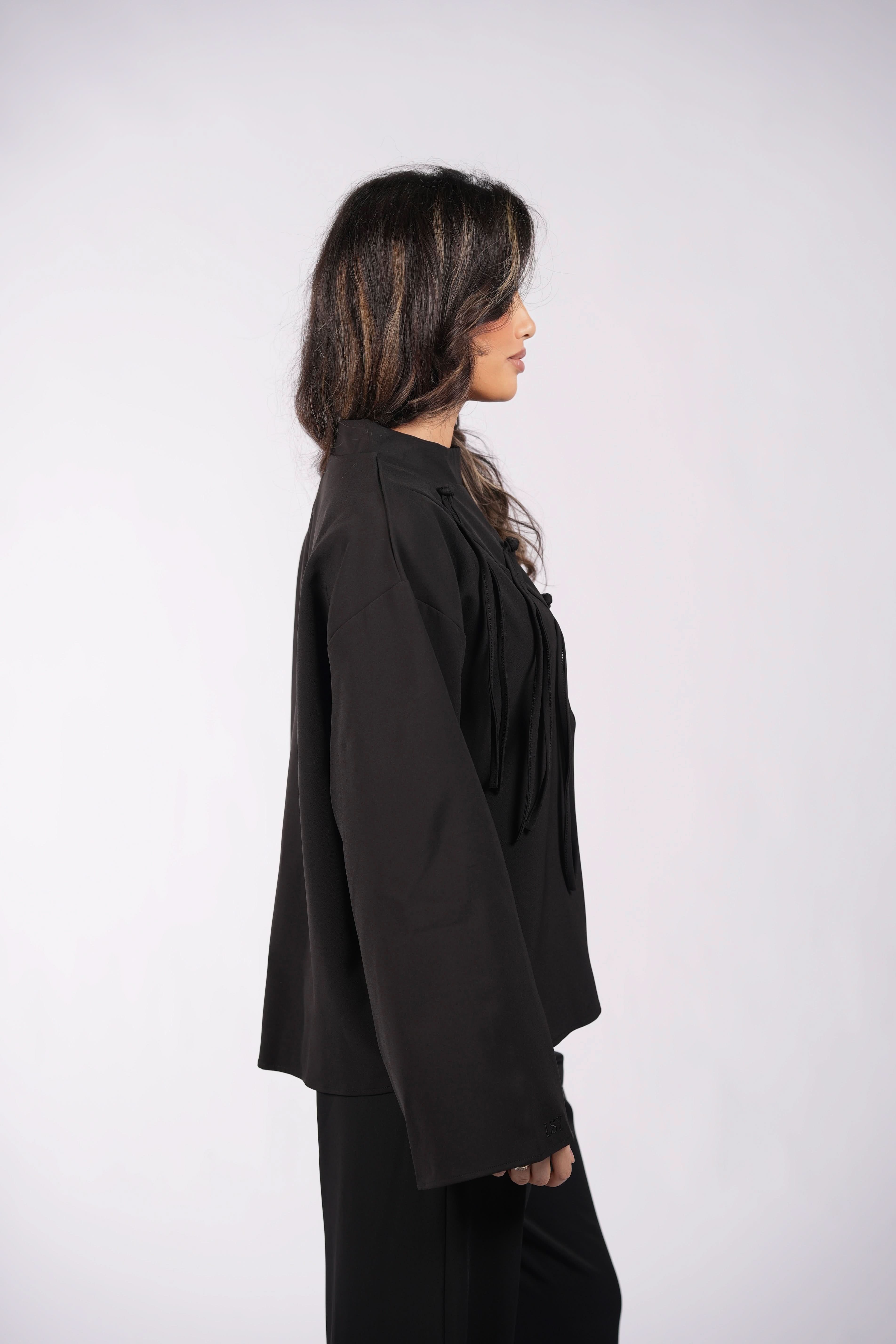 the legacy shirt - black - Losyana.Shop
