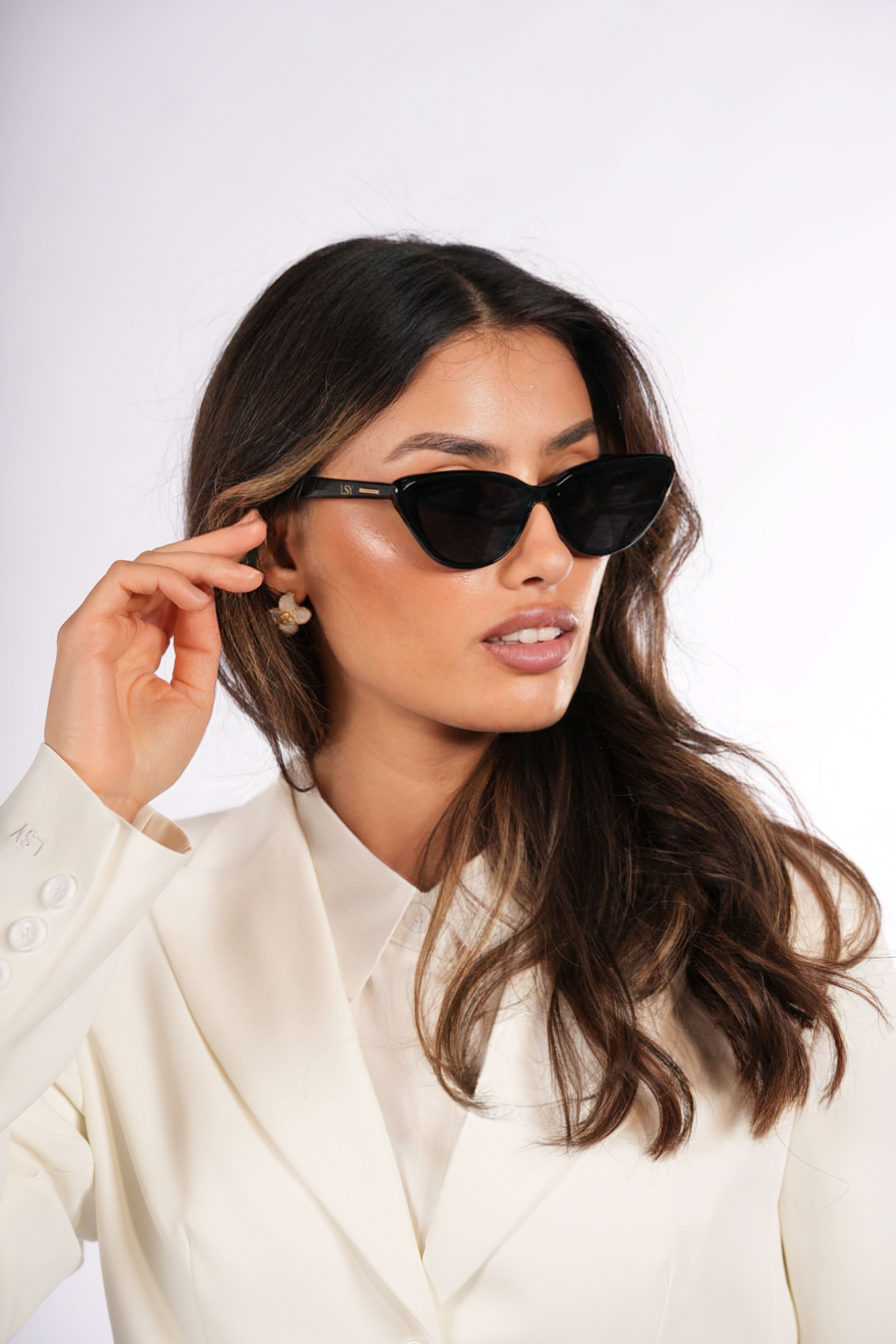 LSY SUN GLASSES - BLACK - Losyana.Shop