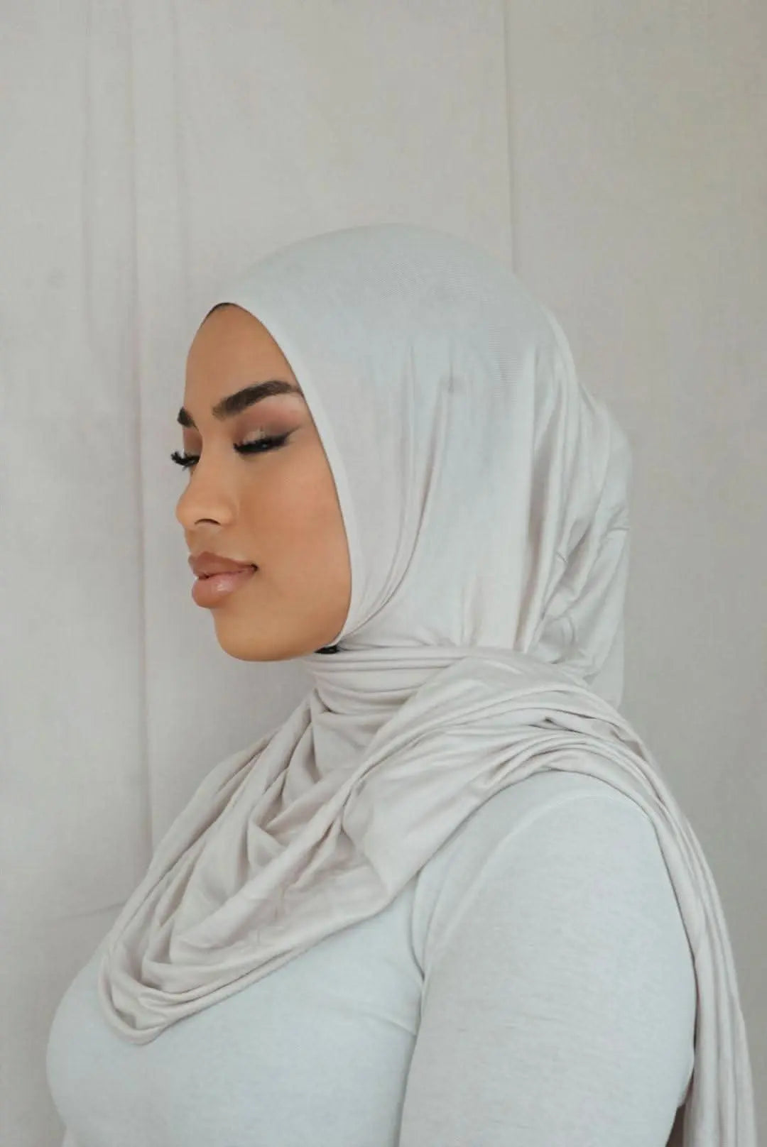 Jersey to go - ashy white - Losyana.Shop