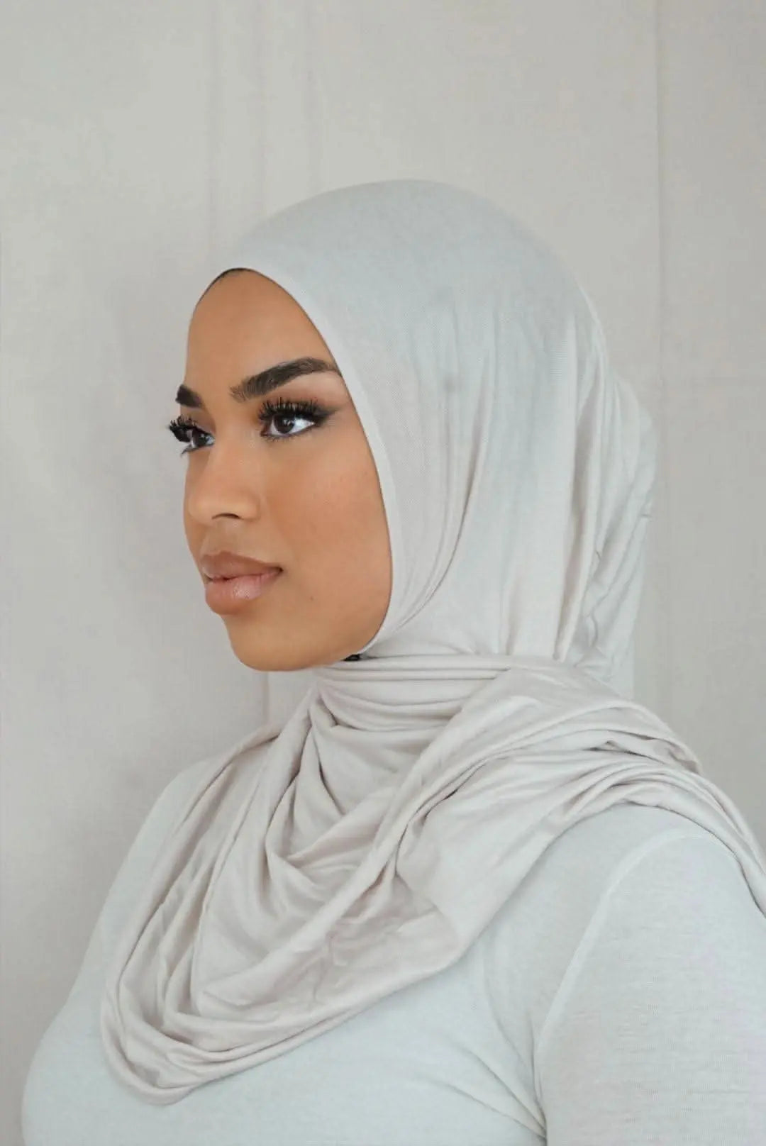 Jersey to go - ashy white - Losyana.Shop