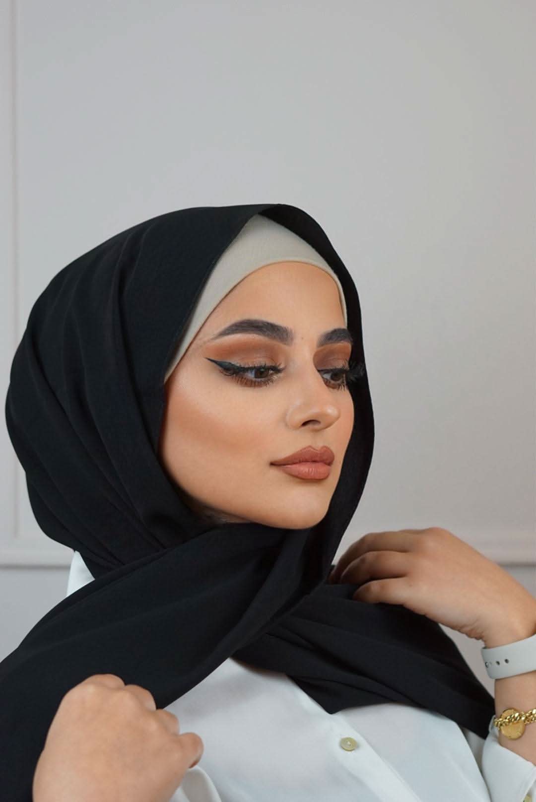 Medina Seide - Black - Losyana.Shop