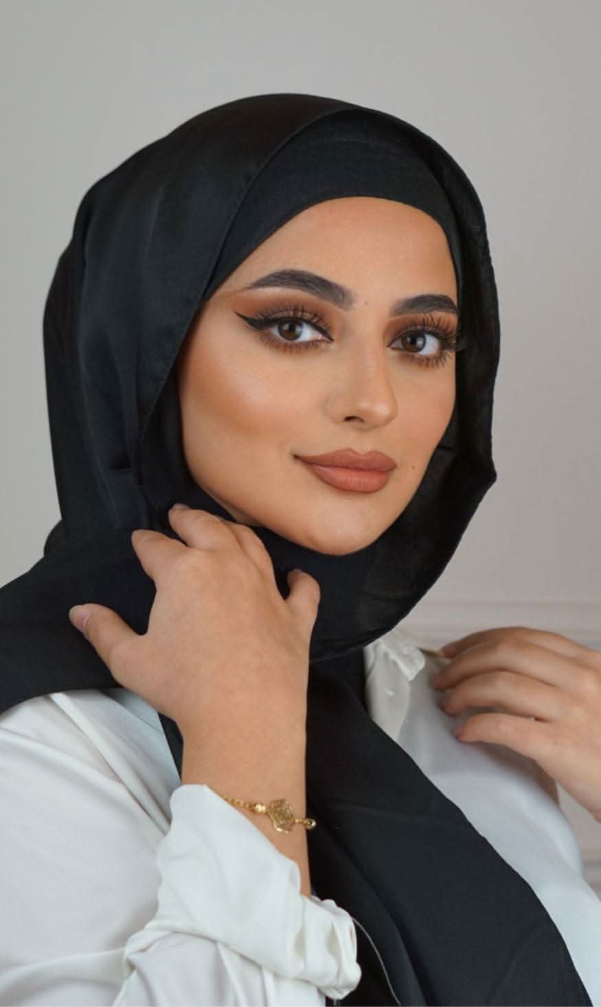 Luxus Satin - Black - Losyana.Shop