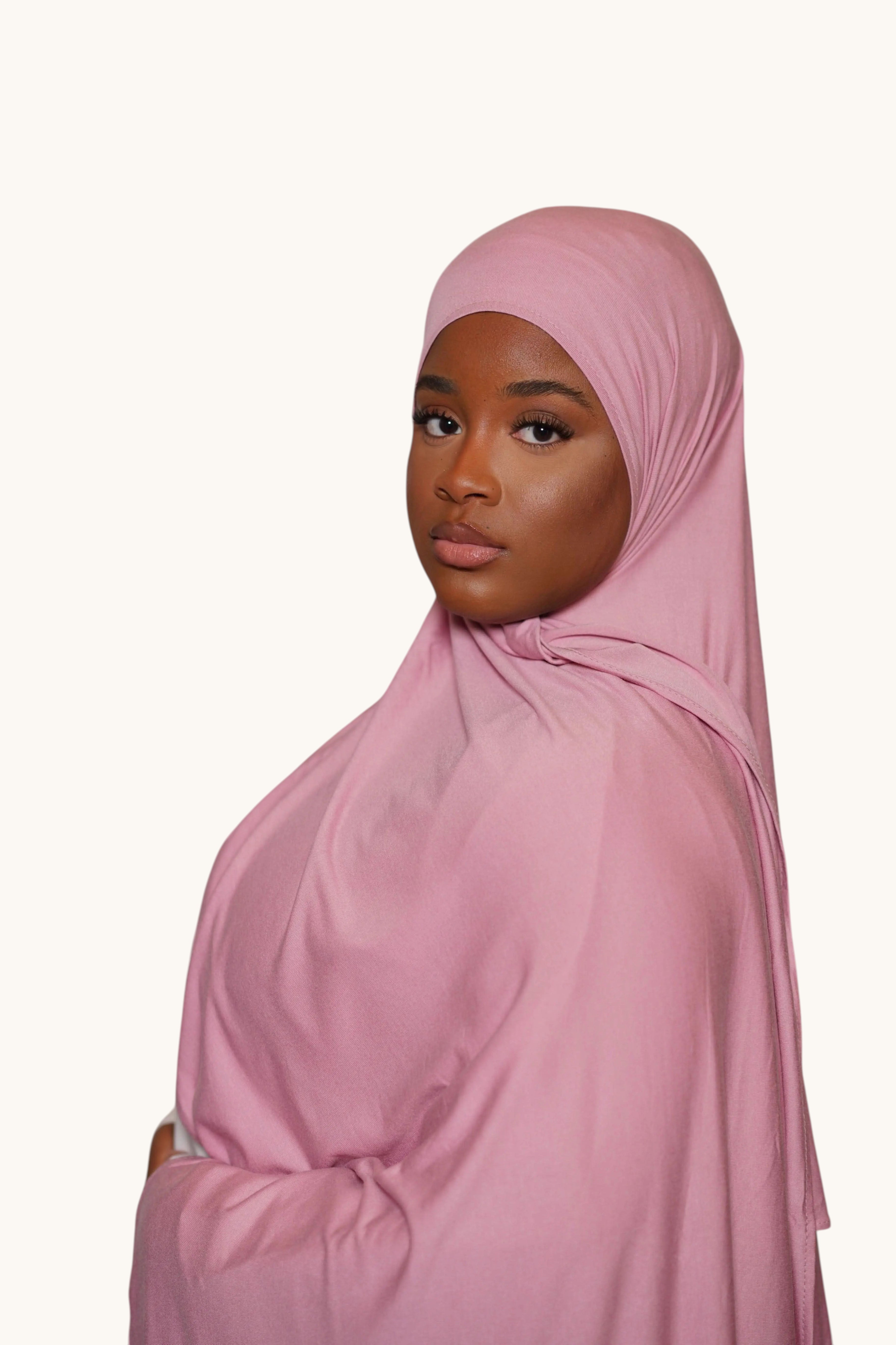 Weißes Losyana.Shop Jersey mit bunten Blumenmuster, kurzärmlig, bequemes Damen-Top für den Frühling.