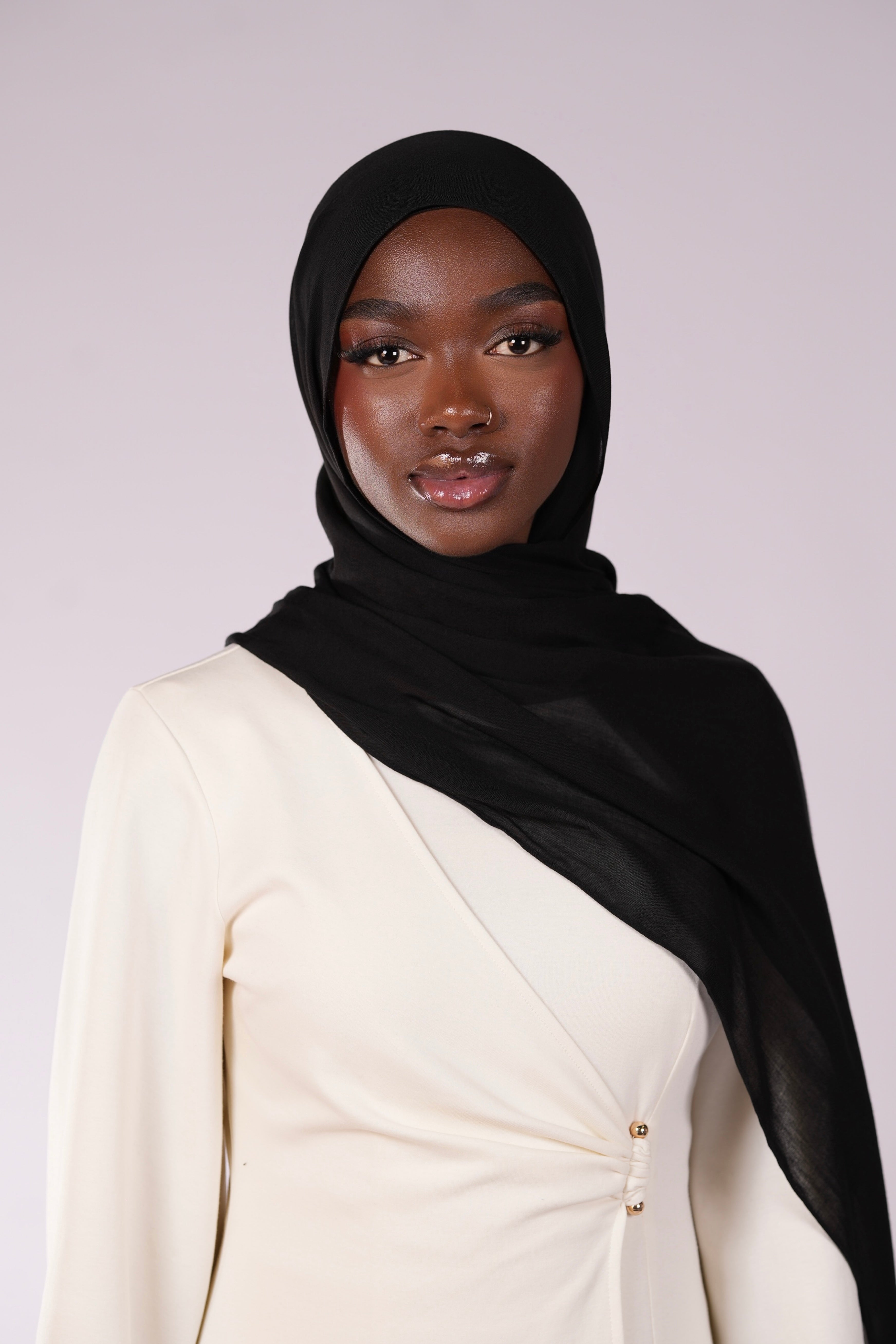 Lightweight Modal Hijab