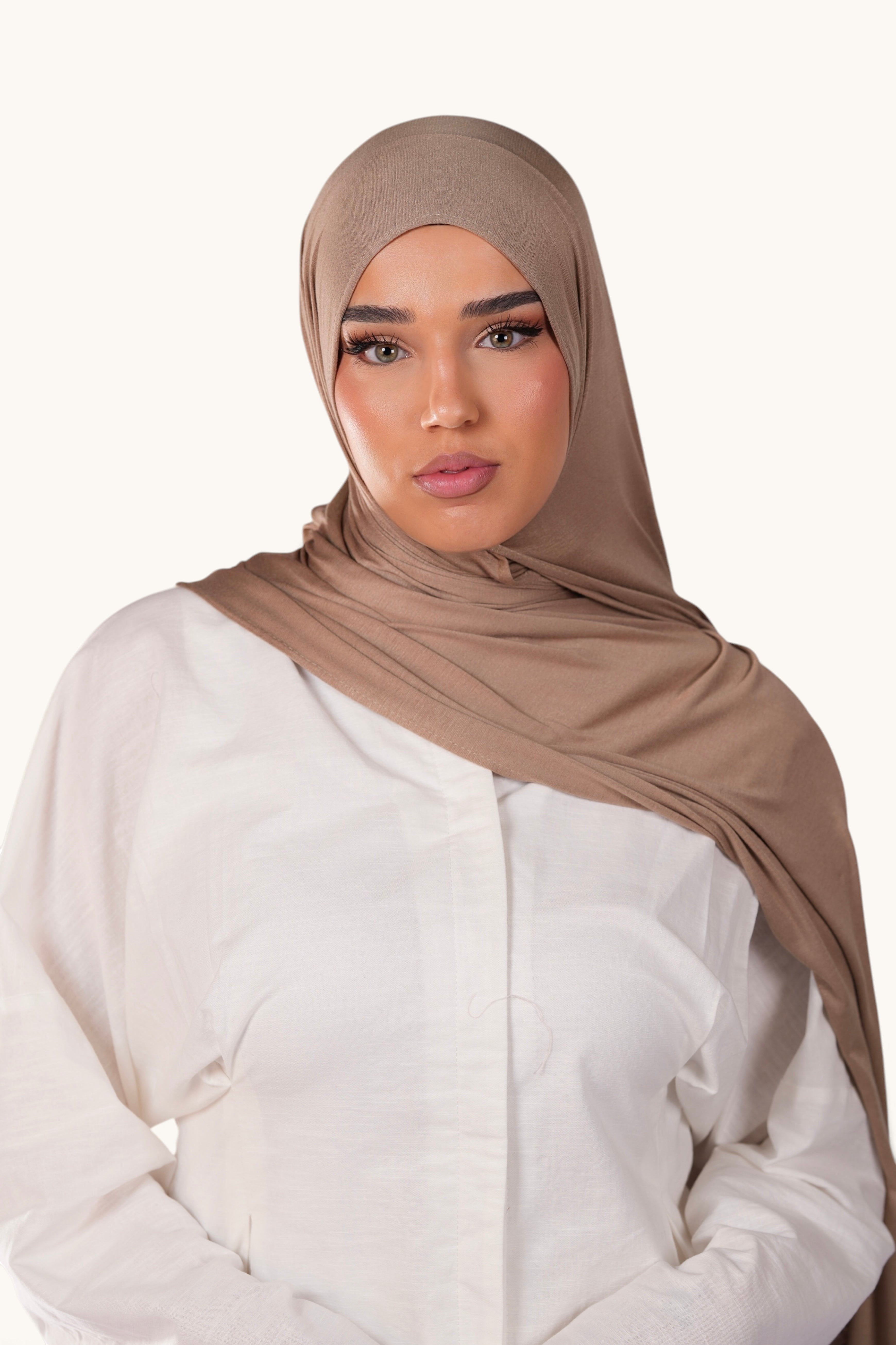 Bambus-Jersey in Sand von Losyana.Shop, weiche Textur und angenehmes Tragegefühl, Nahaufnahme der Stoffoberfläche