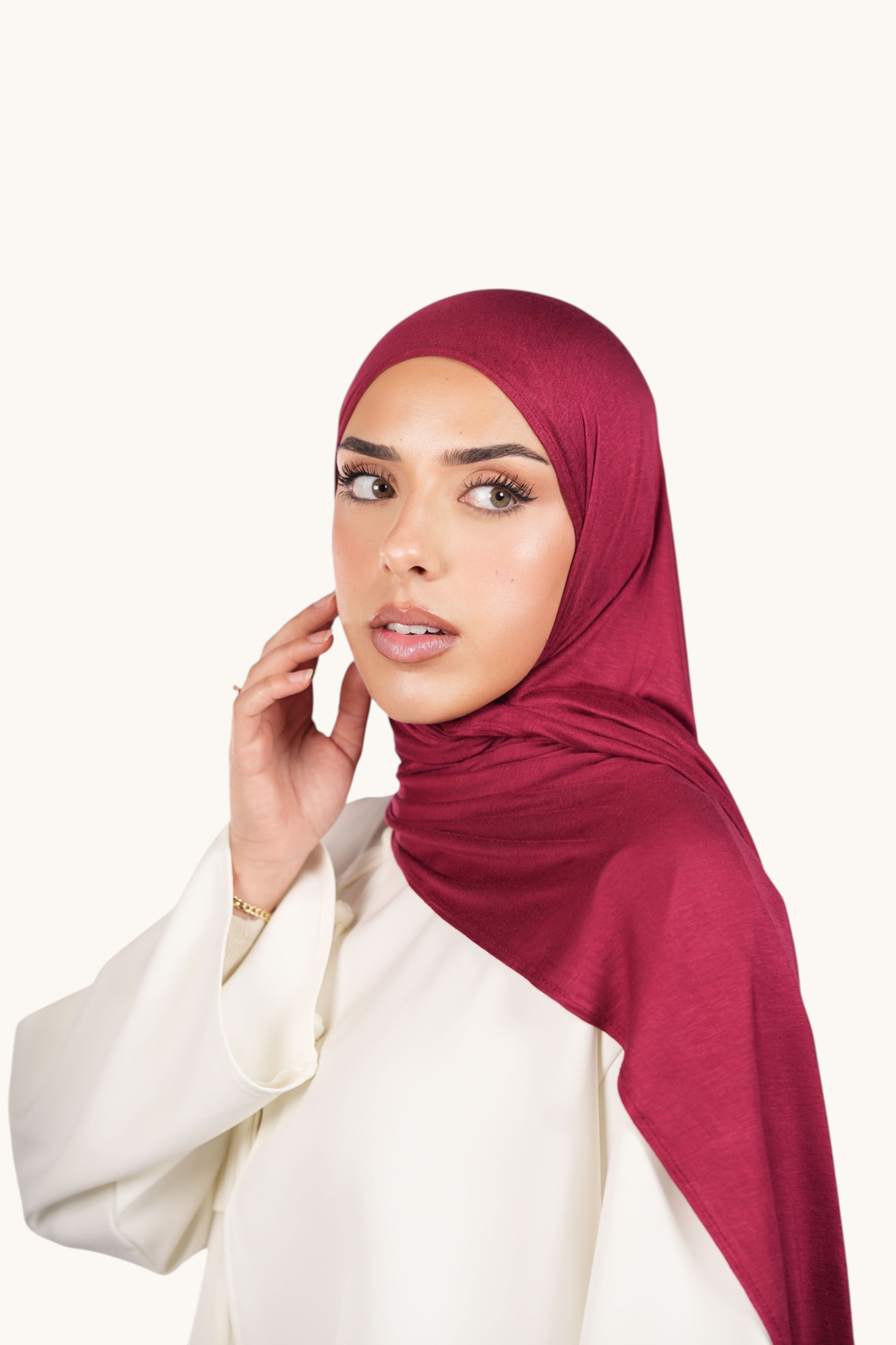 Hibab aus Bambus-Jersey in Bordeaux, weich und bequem, mit fließender Stoffqualität, stilvolles Accessoire für den Alltag.
