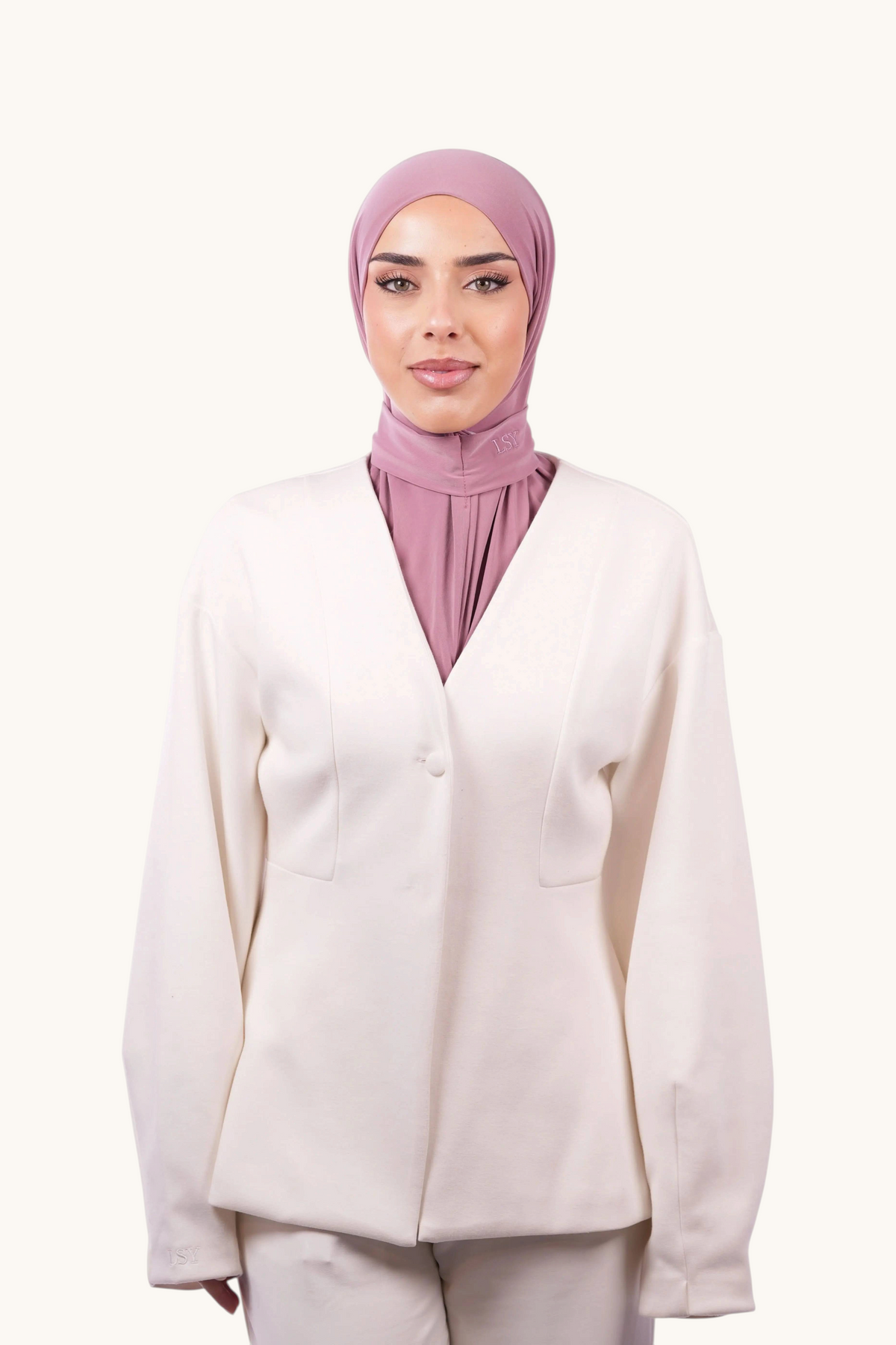 Damen-Hijab in Dusty Rose von Losyana.Shop, aus weichem Stoff, angenehm zu tragen, stilvoll und vielseitig kombinierbar
