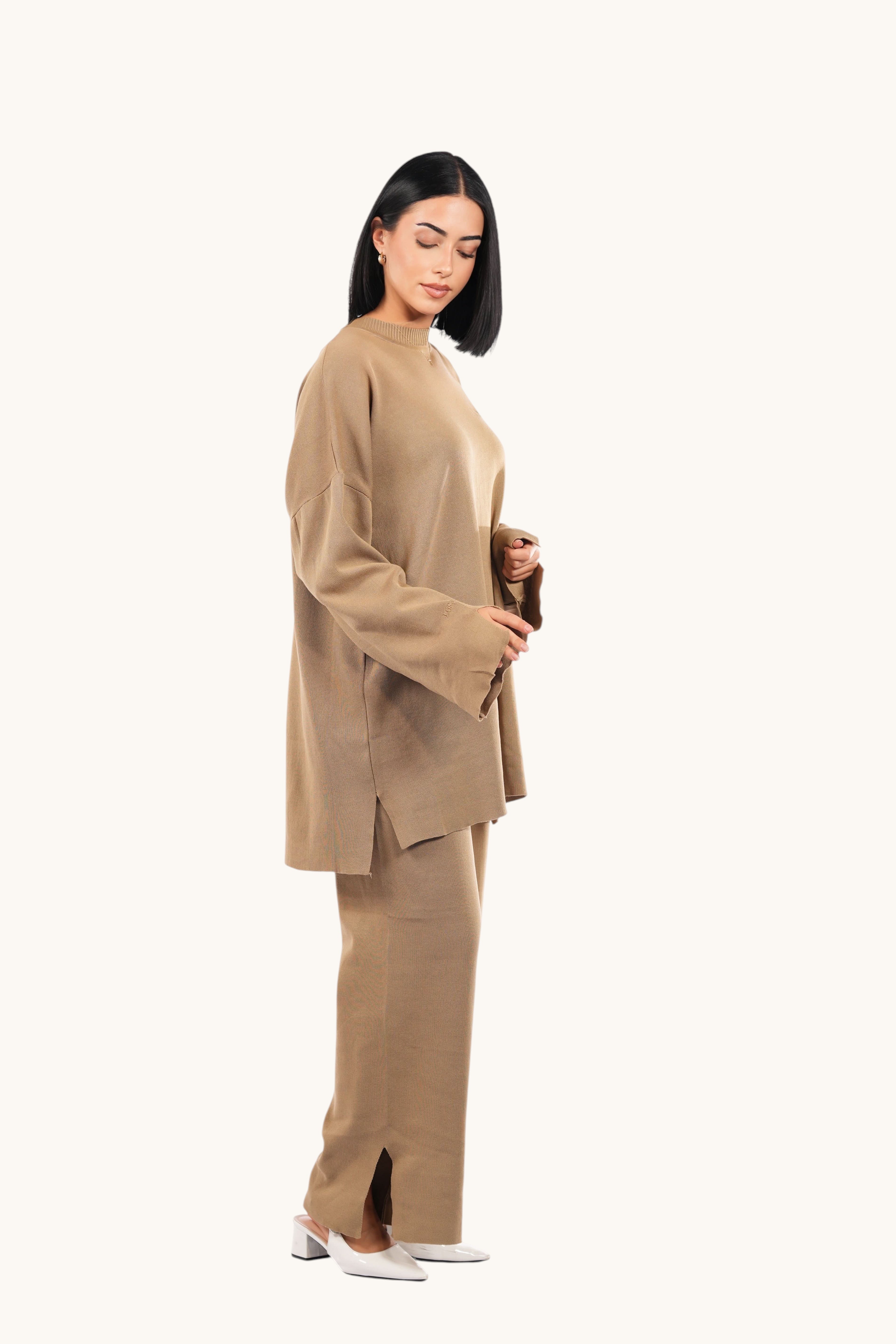 Herren-Set aus Bio-Baumwolle in Khaki, Losyana.Shop Signature Cotton, bestehend aus T-Shirt und Hose, bequem und stilvoll.