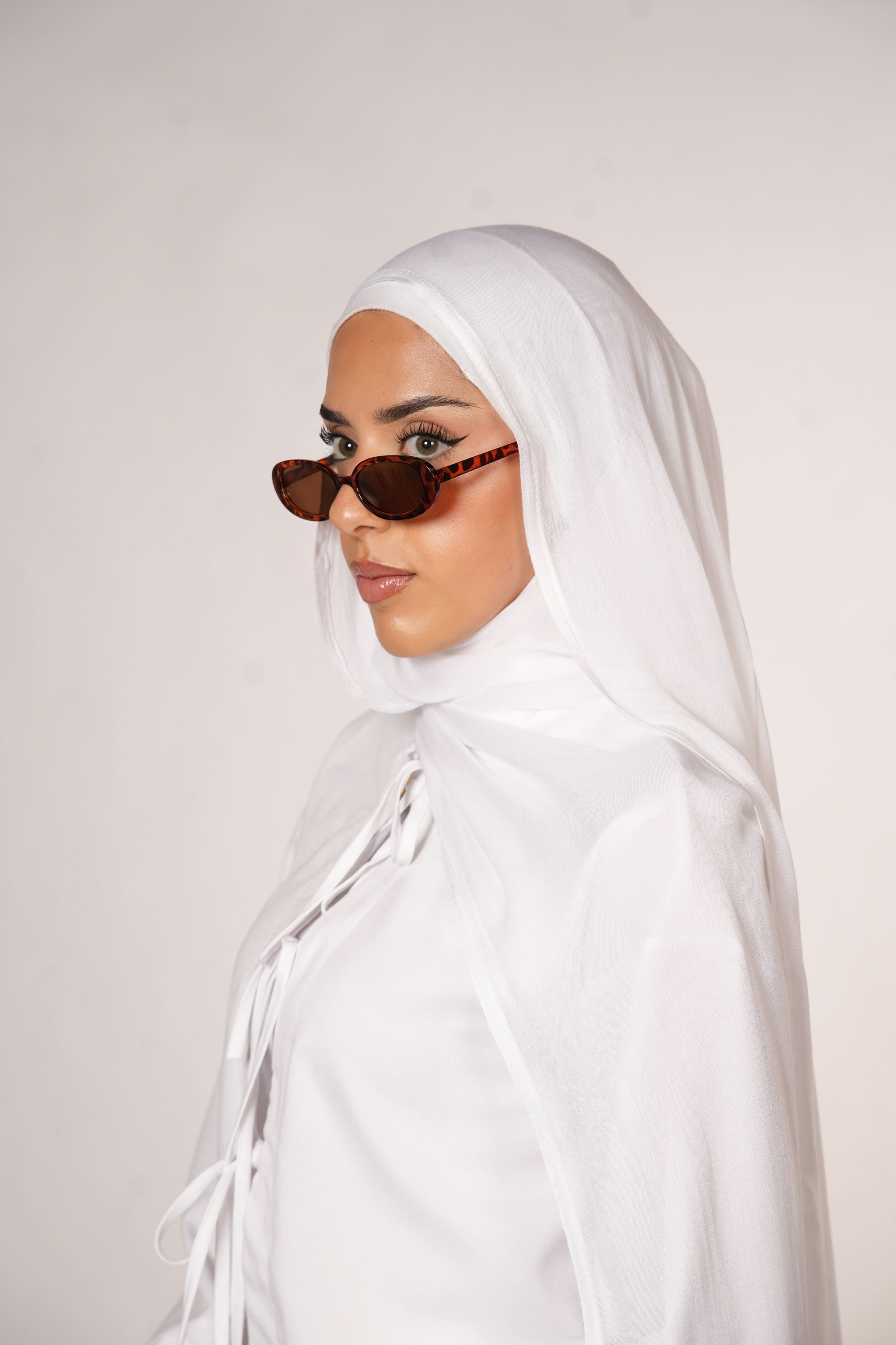 Lightweight Modal Hijab - White