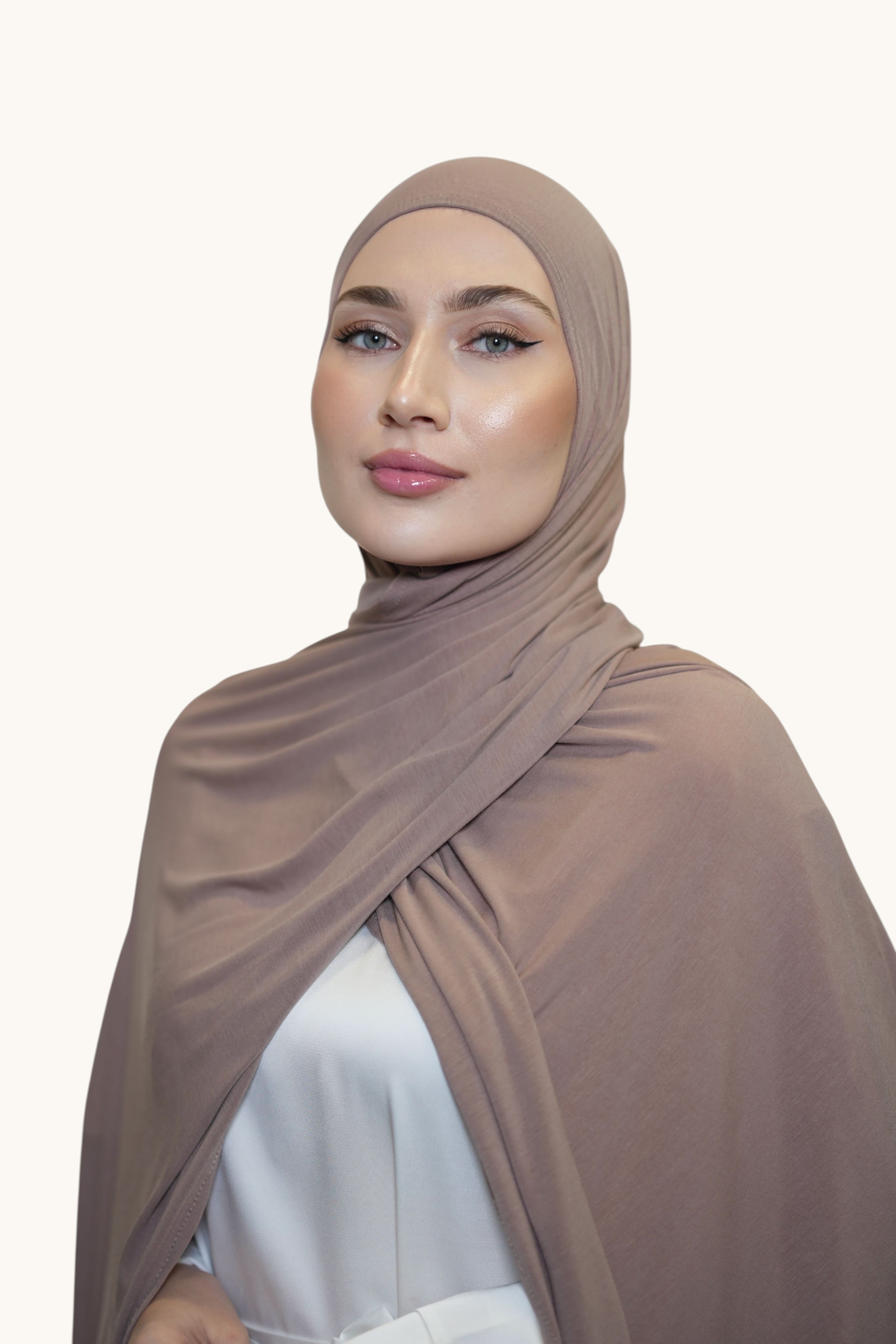Hijab Vela Jersey in Pilzfarben von Losyana.Shop, weiche Jersey-Textur, bequemes Kopftuch für Damen, stilvoll und angenehm zu tragen