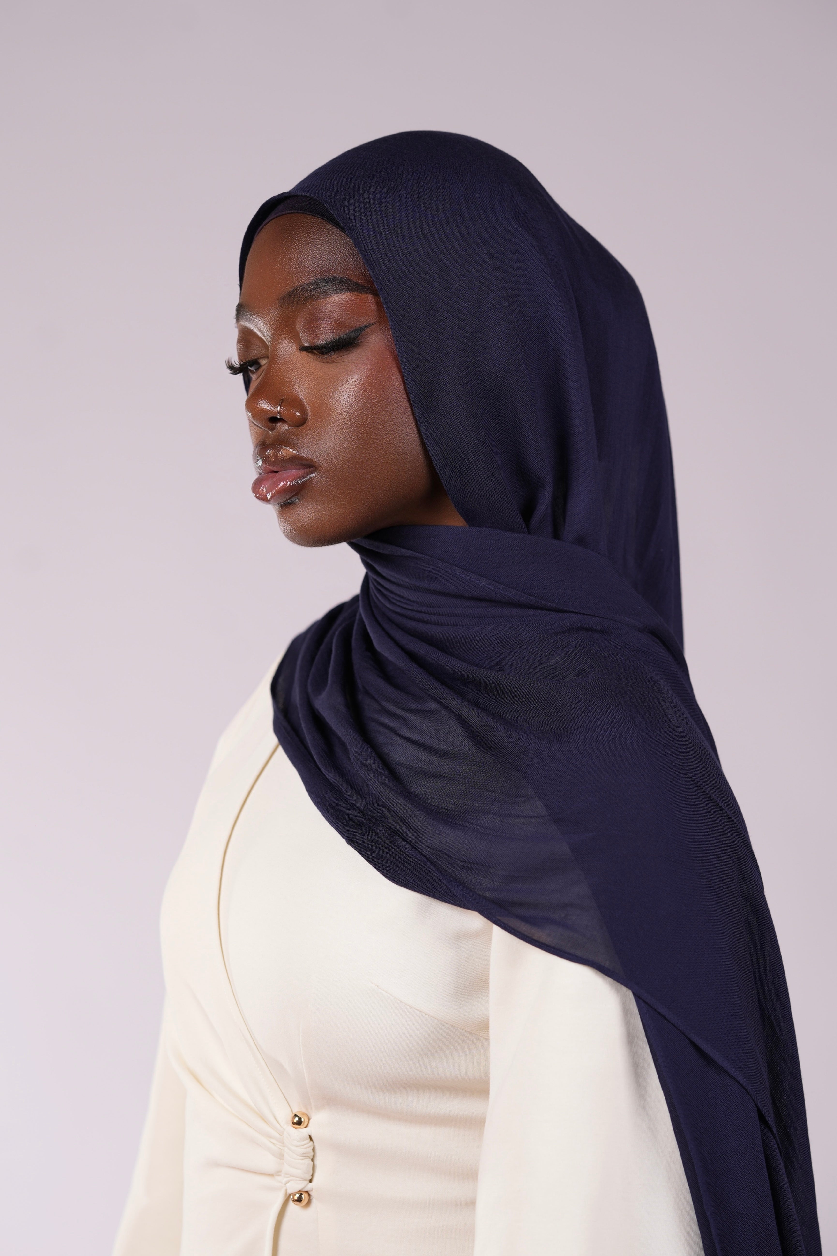 Lightweight Modal Hijab