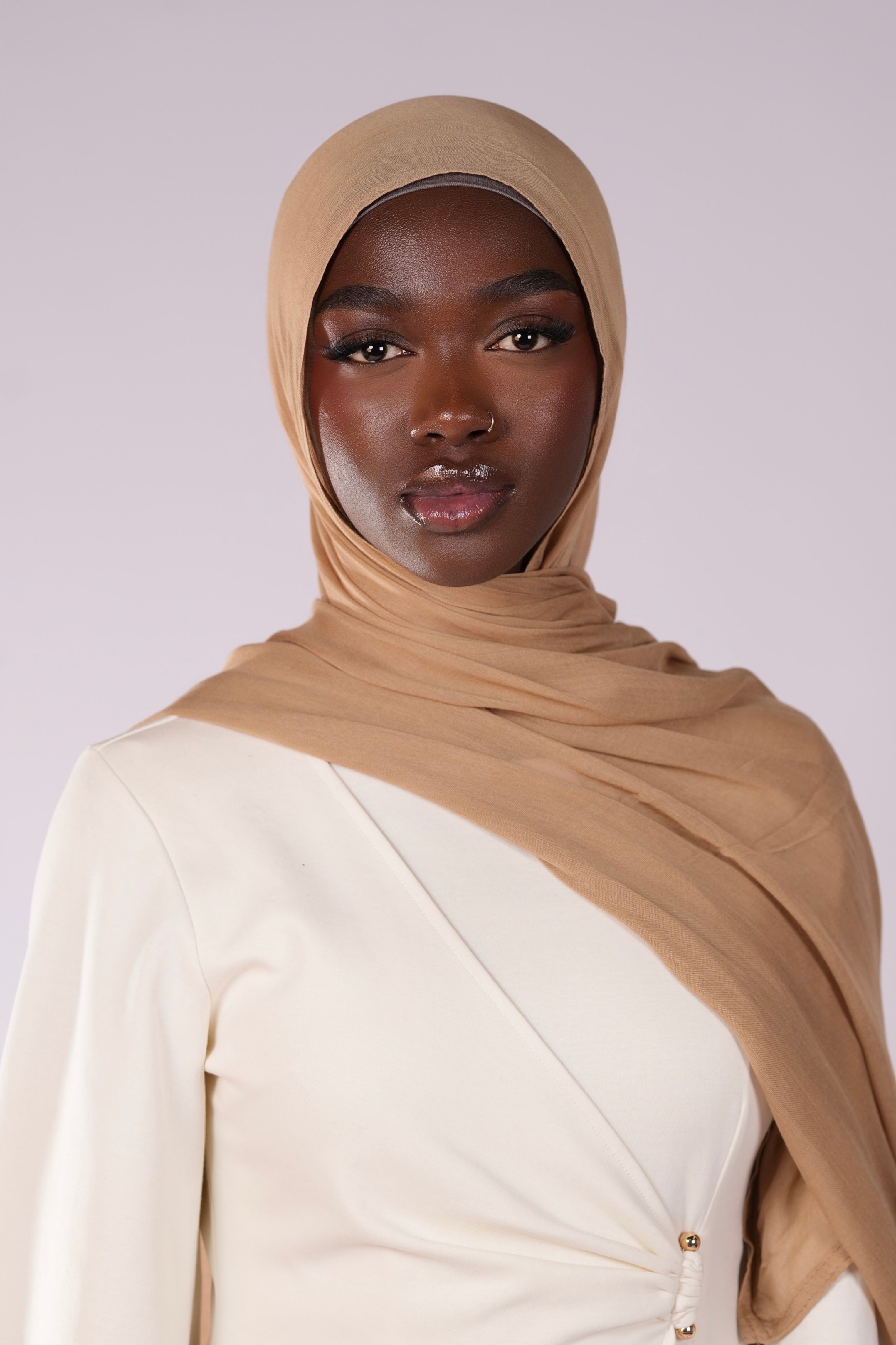 Lightweight Modal Hijab