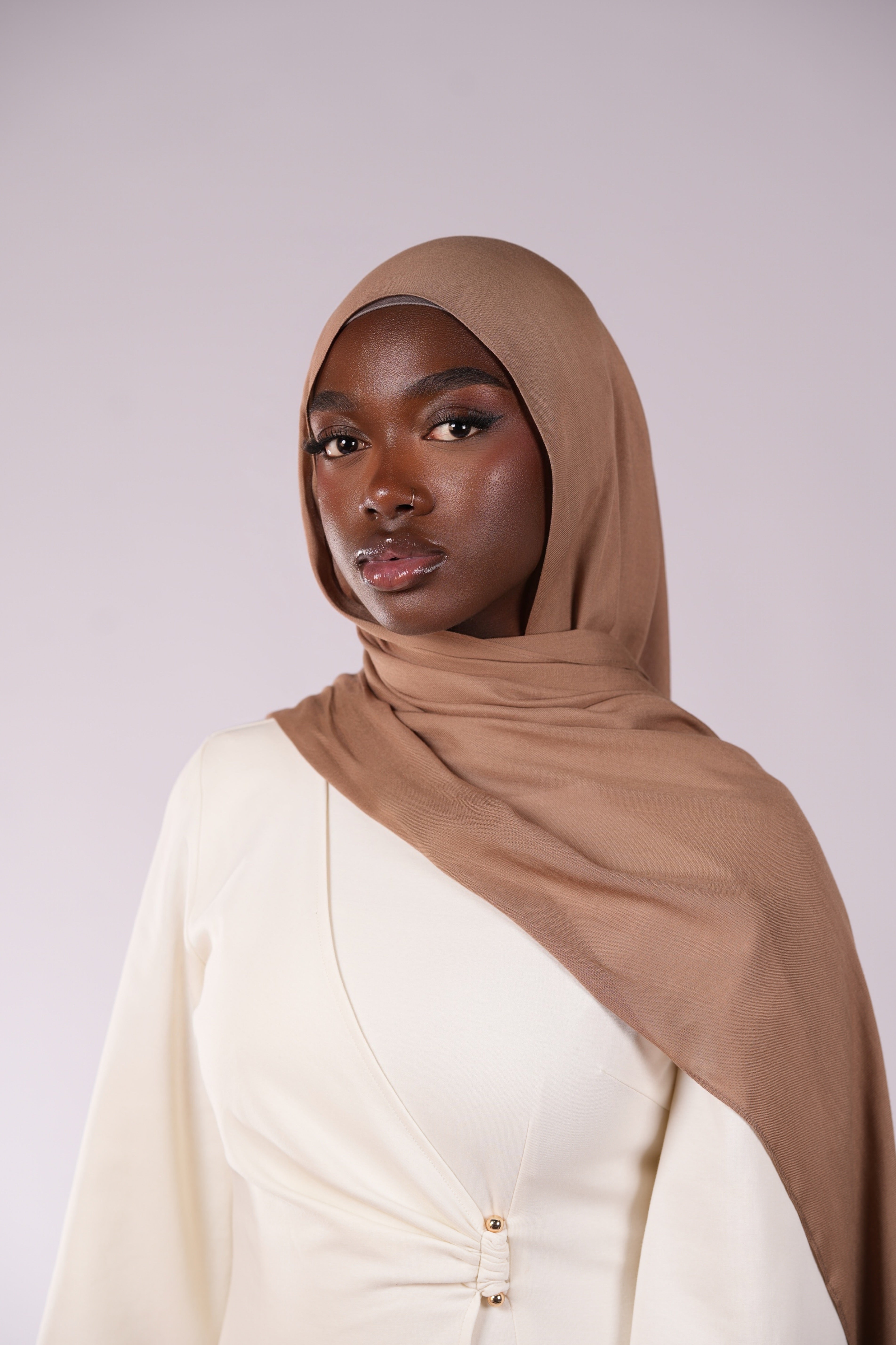 Lightweight Modal Hijab