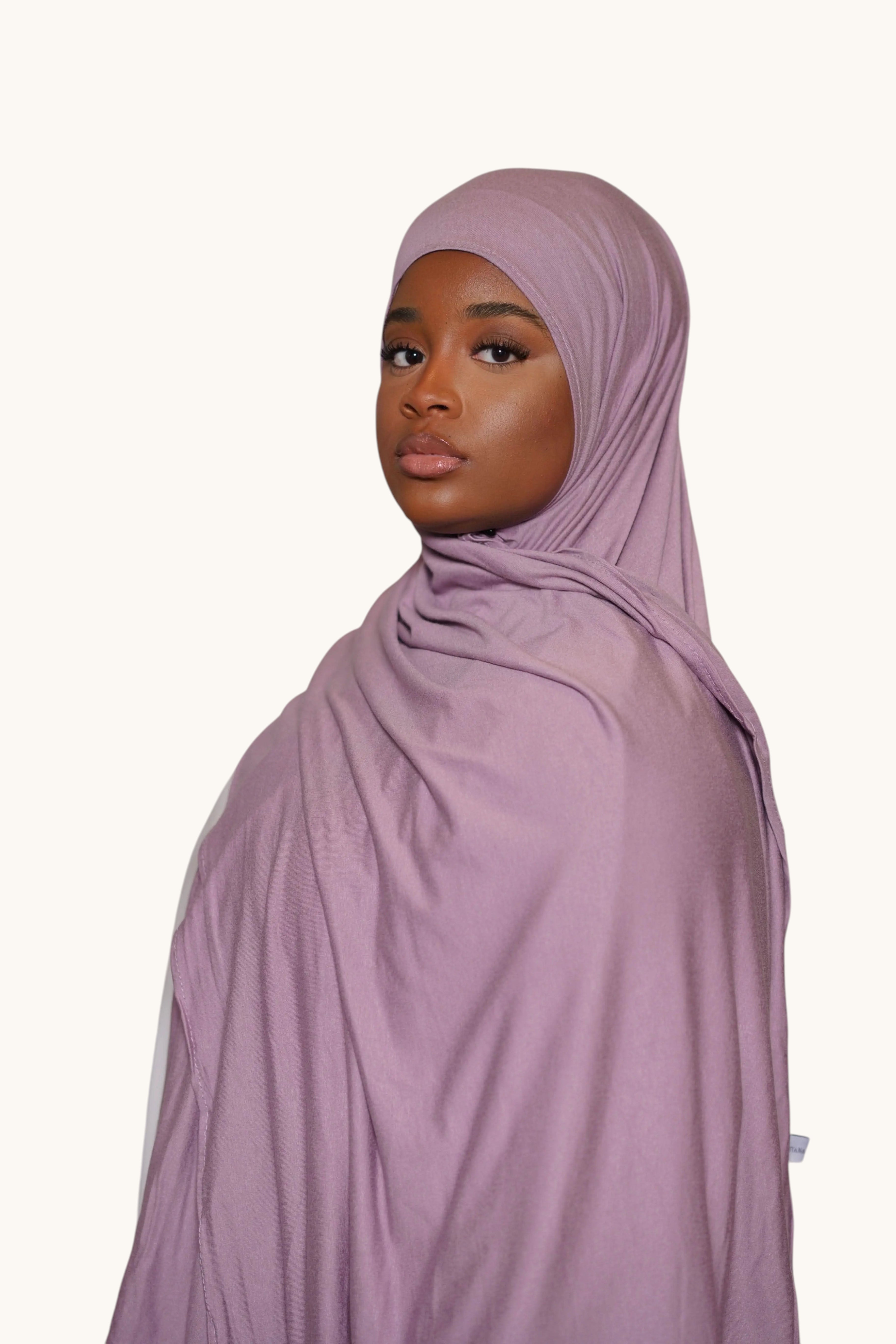 Weißes Losyana.Shop Tulip Jersey aus weichem Stoff mit Tulpenmuster, bequemes Oberteil für Damen.