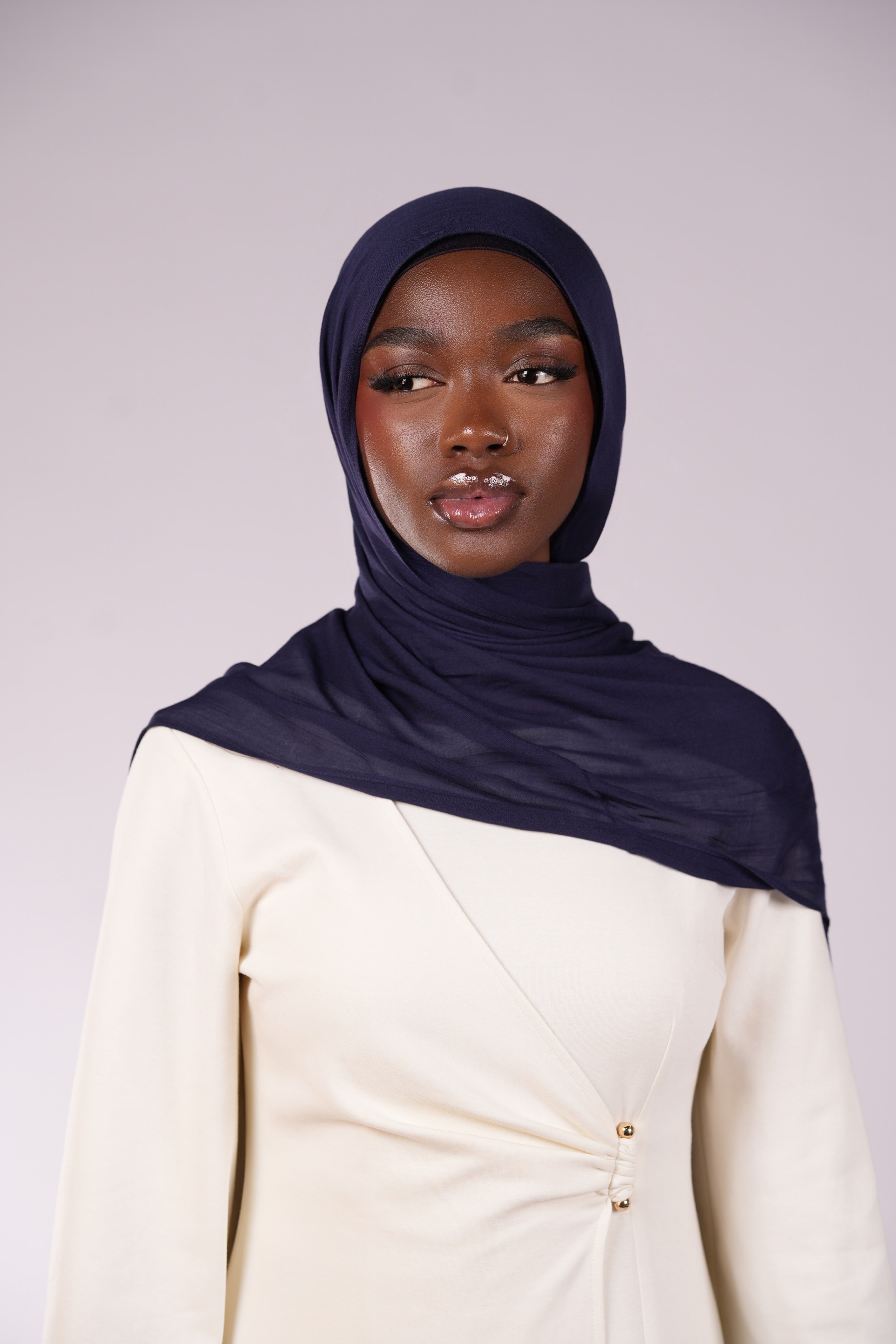 Lightweight Modal Hijab