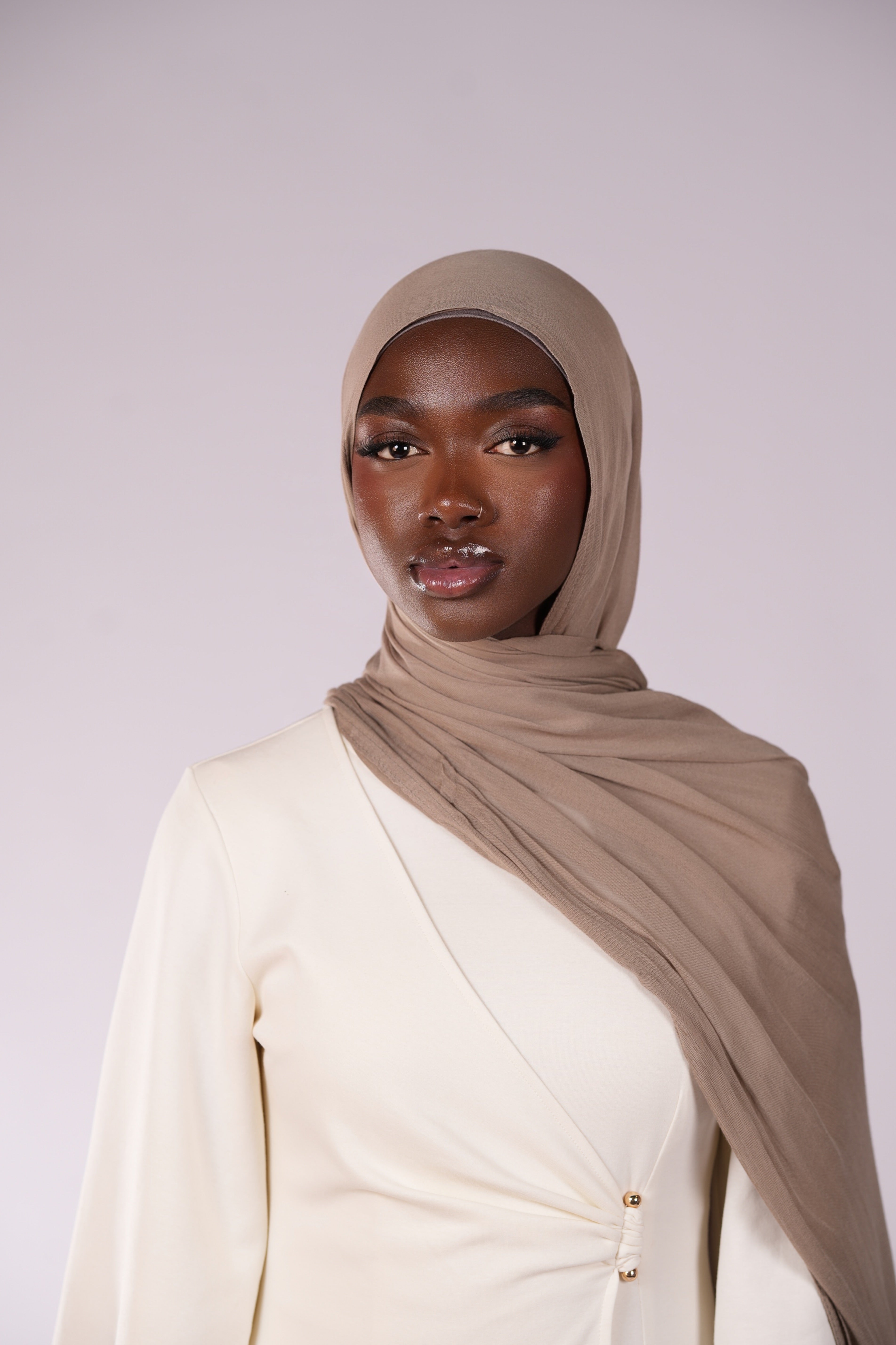 Lightweight Modal Hijab