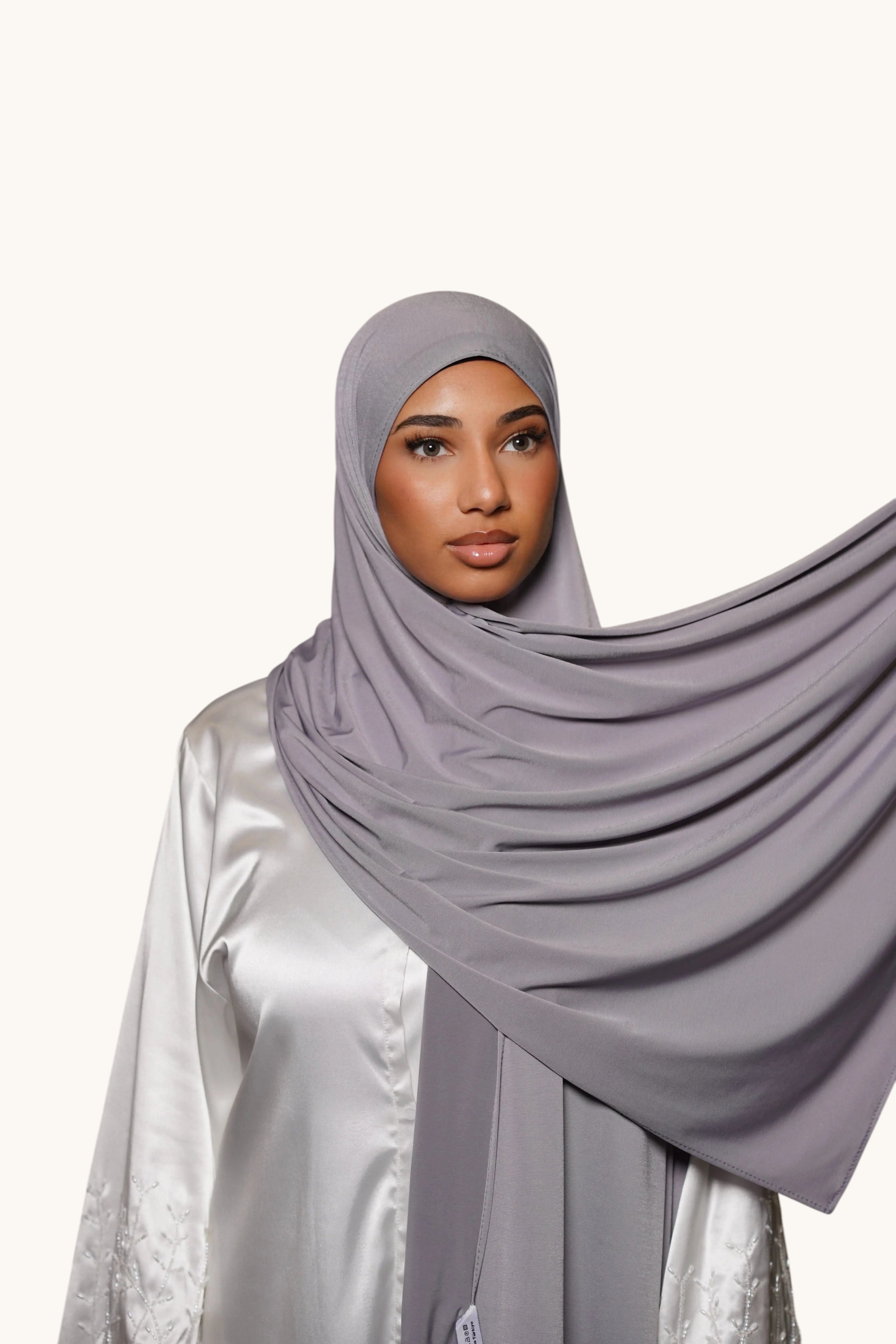 Hochwertiger Losyana.Shop Jersey-Hijab in Quarzfarbe, weiches Material, stilvoller Kopftuch für Damen, Nahaufnahme