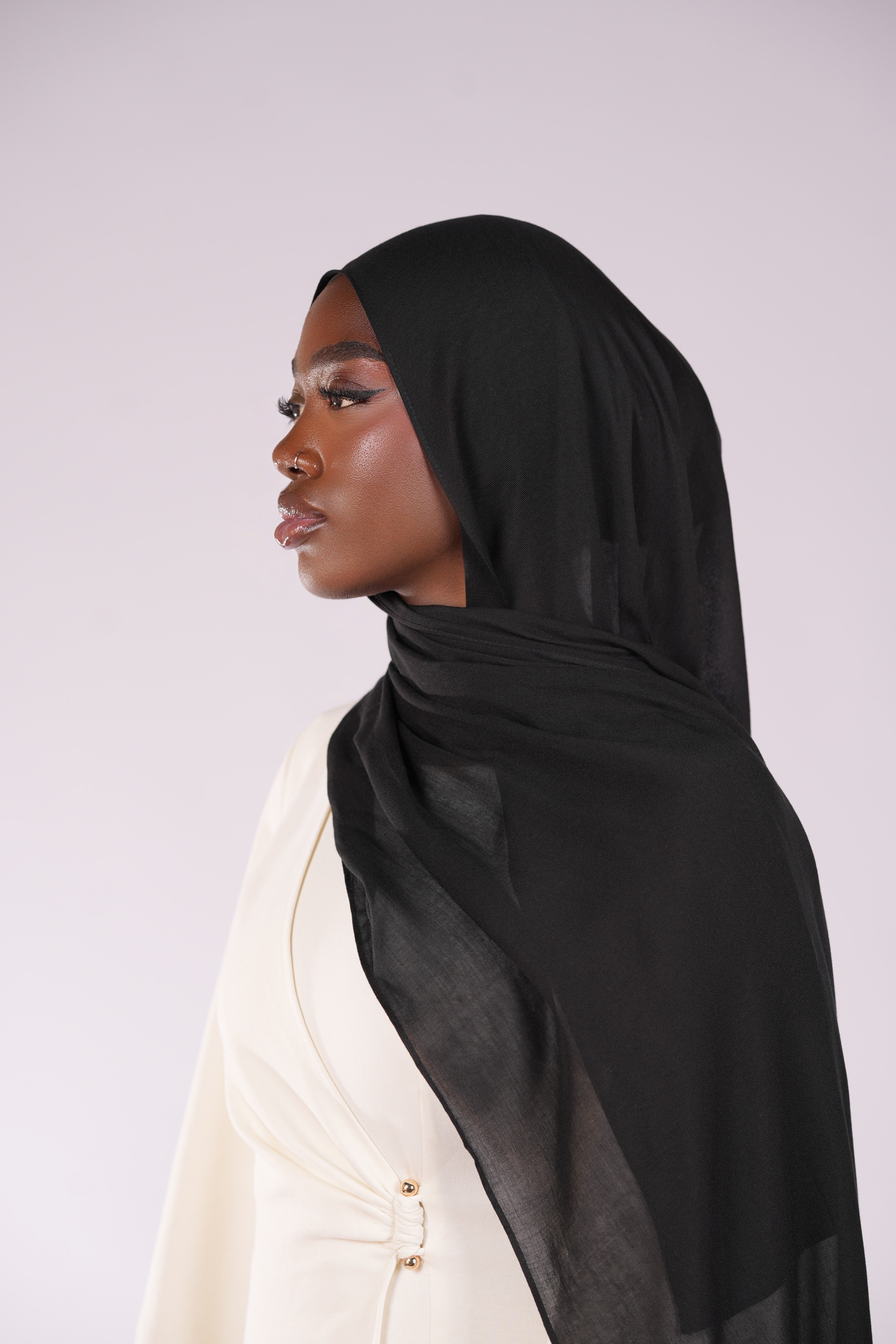Lightweight Modal Hijab