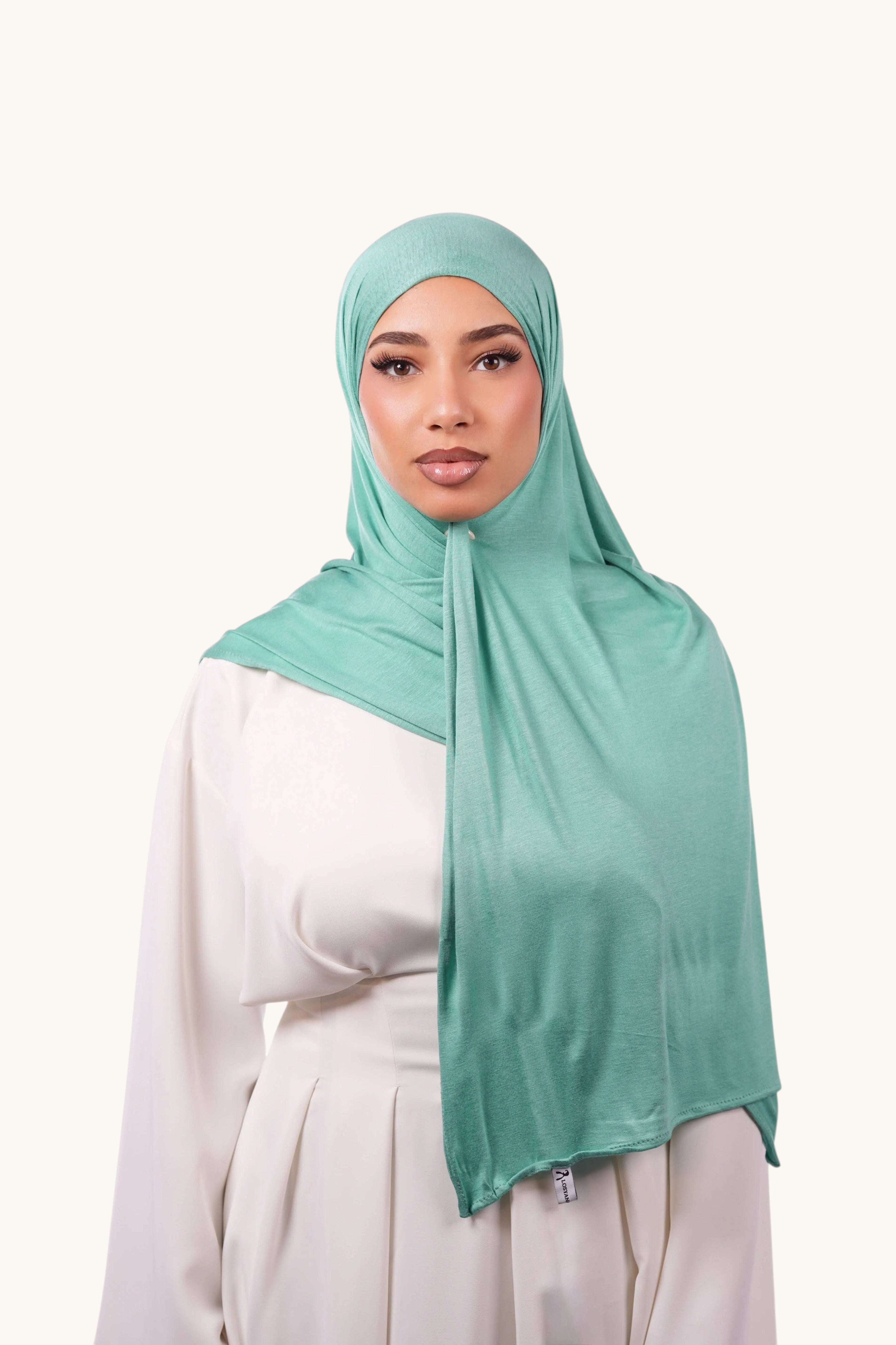 Weiches Bambus-Jersey in Pfefferminzfarbe von Losyana.Shop, flauschige Textur und angenehmer Stoff sichtbar.