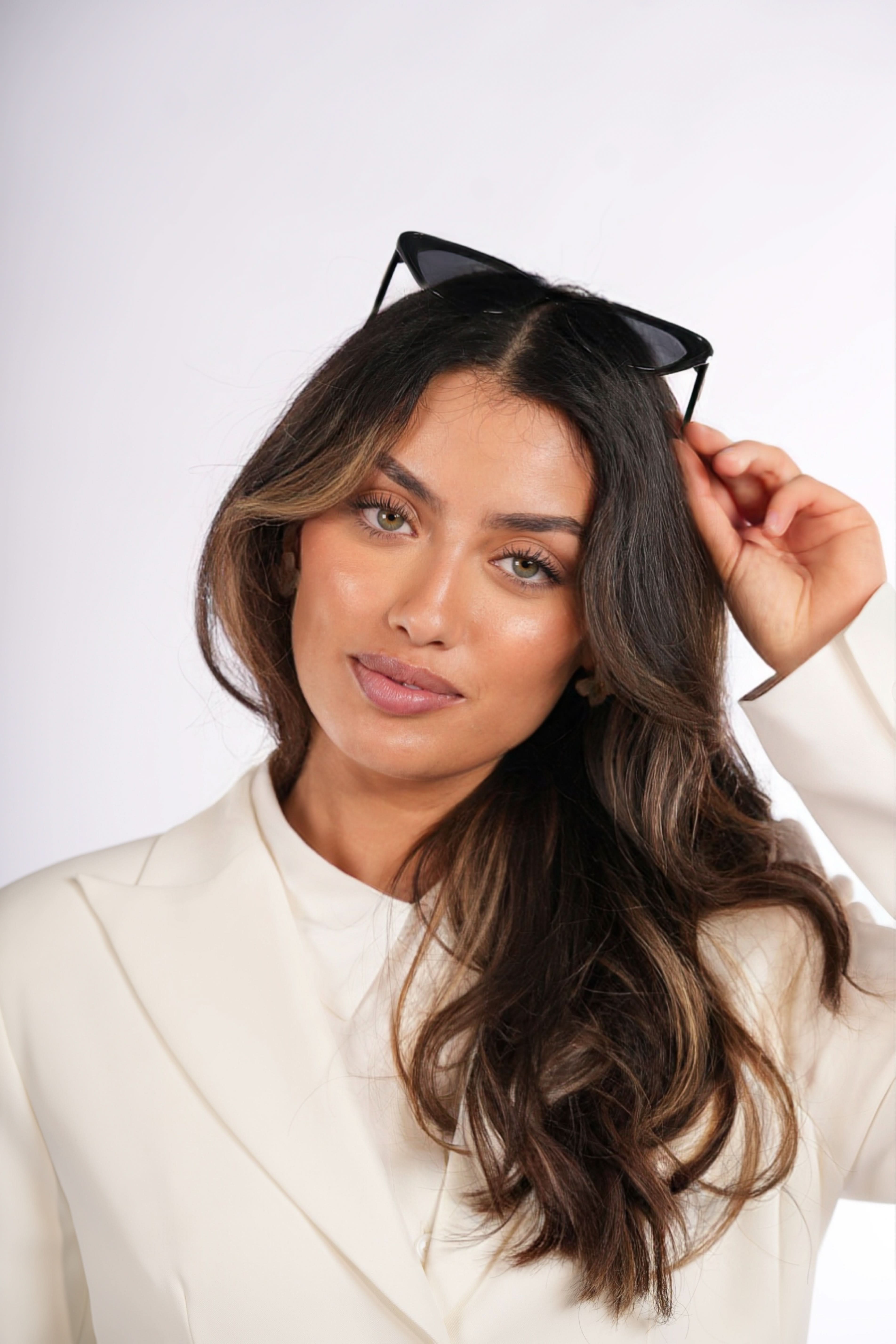 LSY SUN GLASSES - BLACK - Losyana.Shop