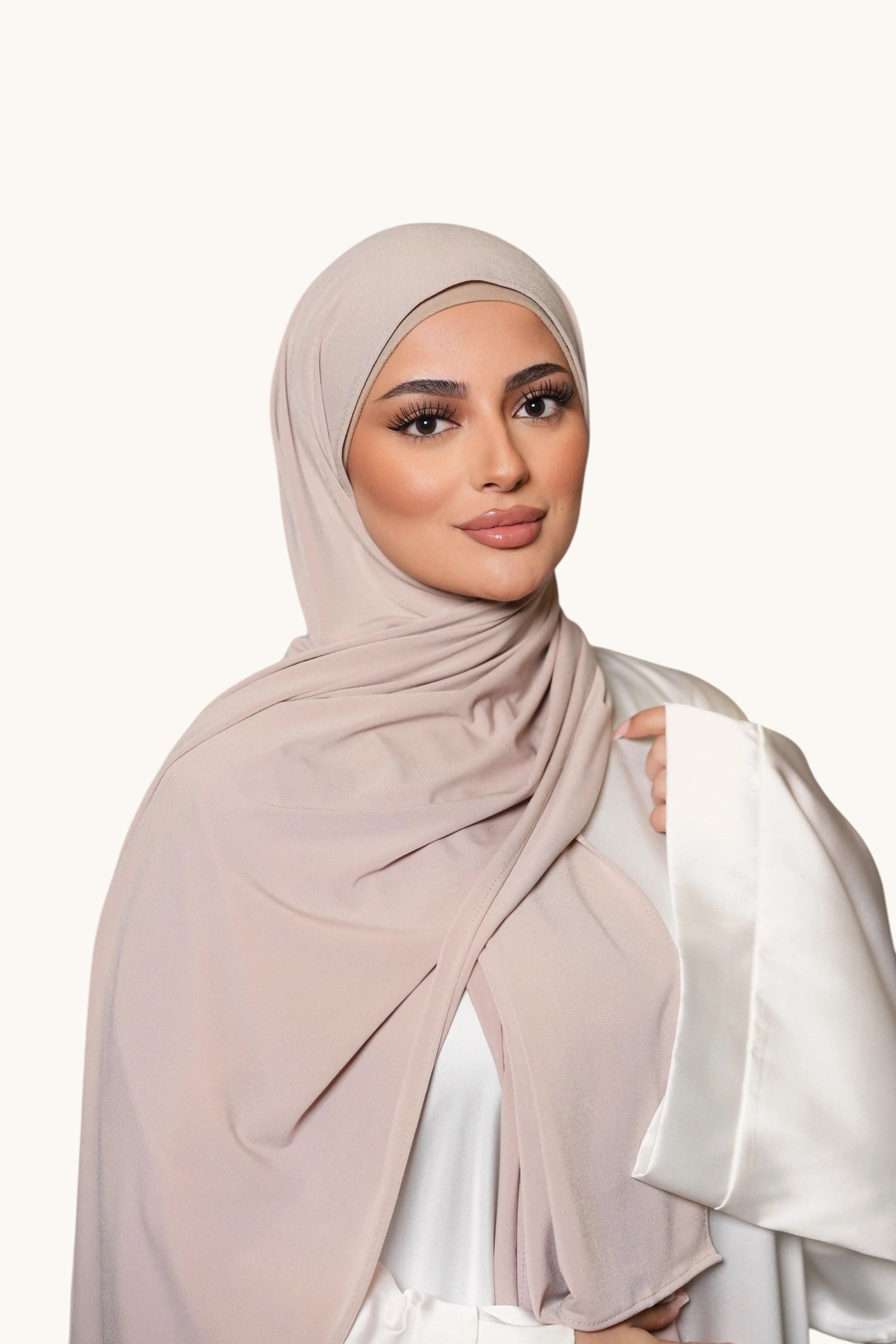 Rosa Premium Jersey Hijab von Losyana.Shop, weiches und bequemes Kopftuch aus Jersey-Stoff.