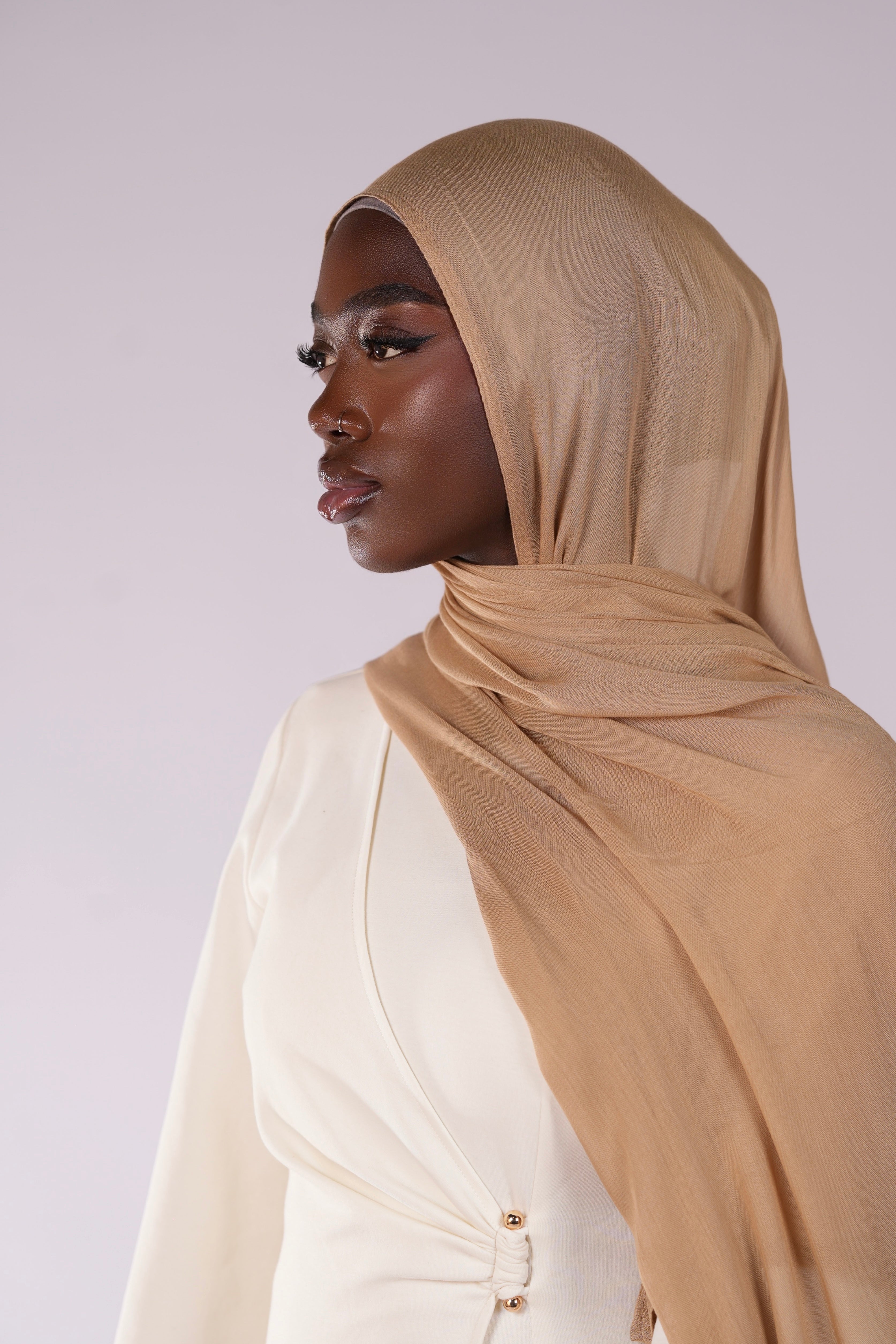 Lightweight Modal Hijab