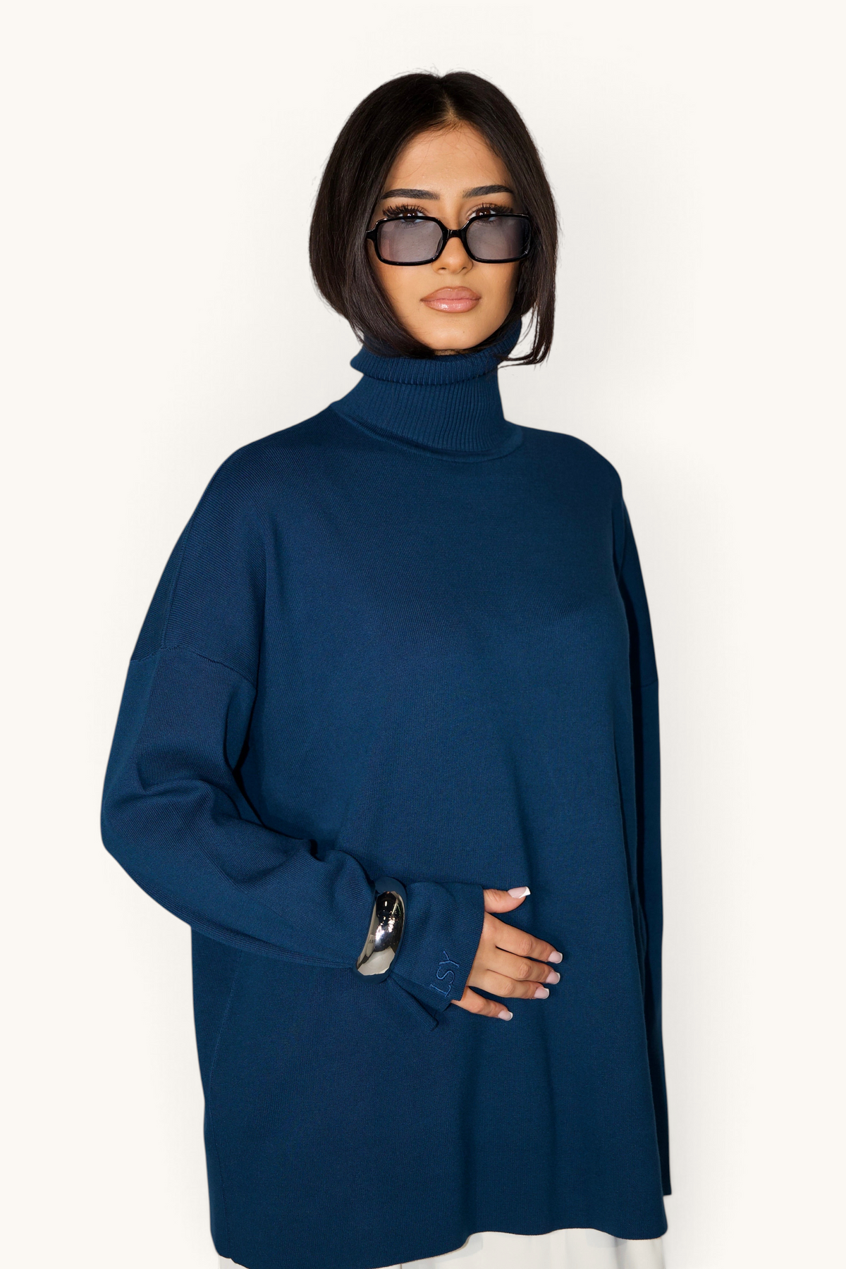 LOSYANA Rollkragenpullover in Teal aus weicher Viskose mit elegantem Schnitt und dezentem Ärmel-Detail