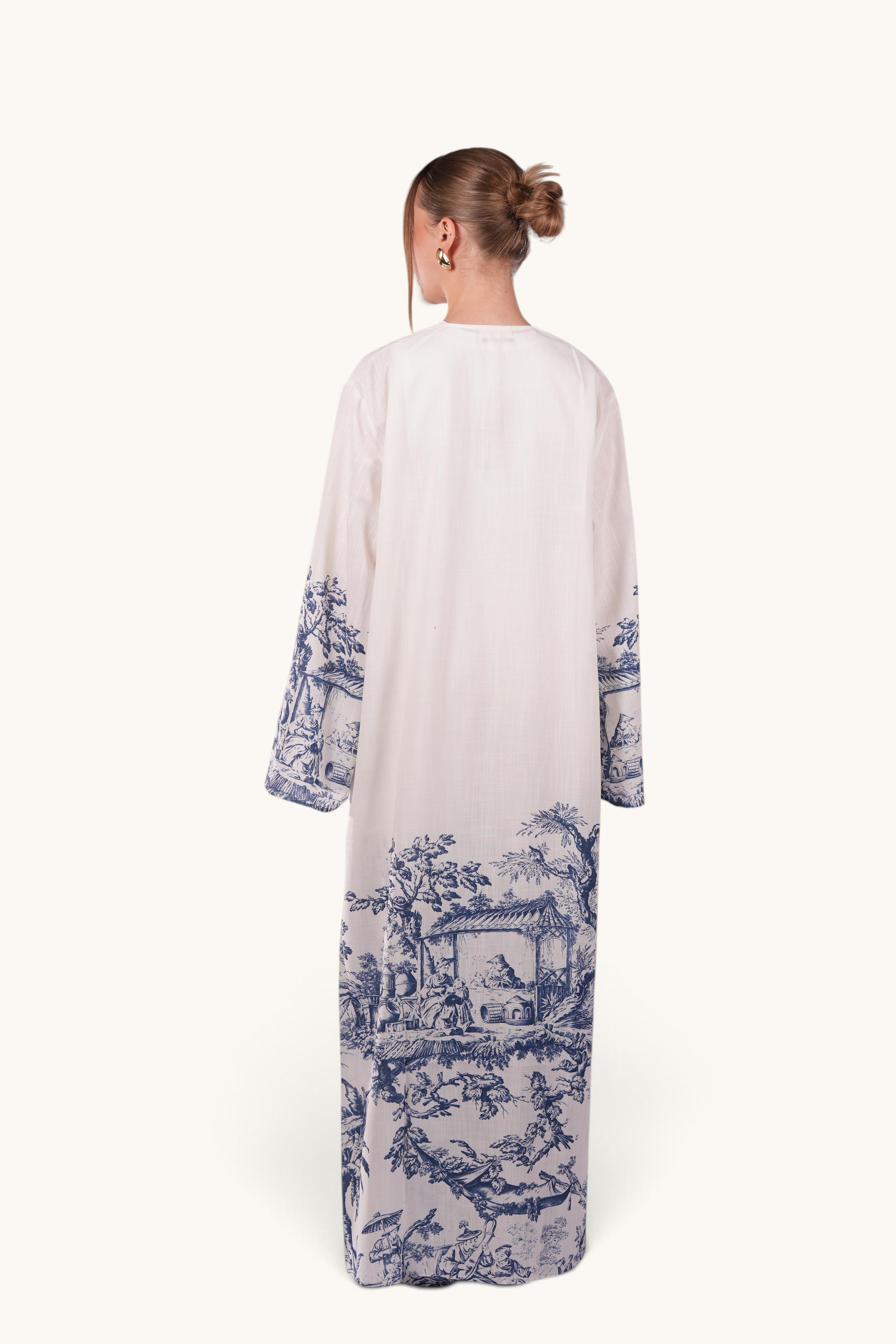 LOSYANA Alicante long kimono in white cotton and linen blend with a blue Mediterranean print, back view
