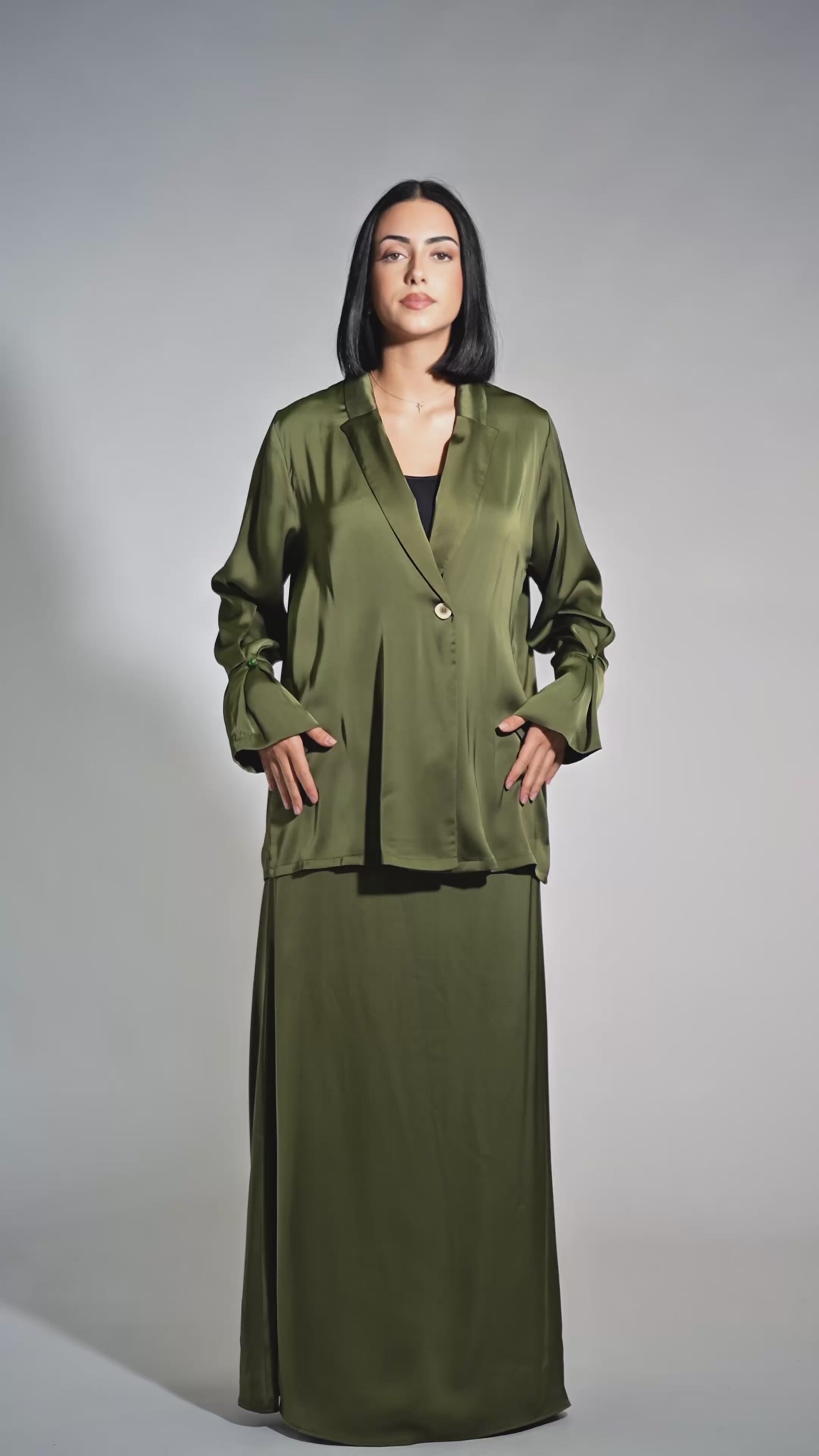 satin silk skirt - olive | Losyana | Hochwertiger Zweiteiler für Damen